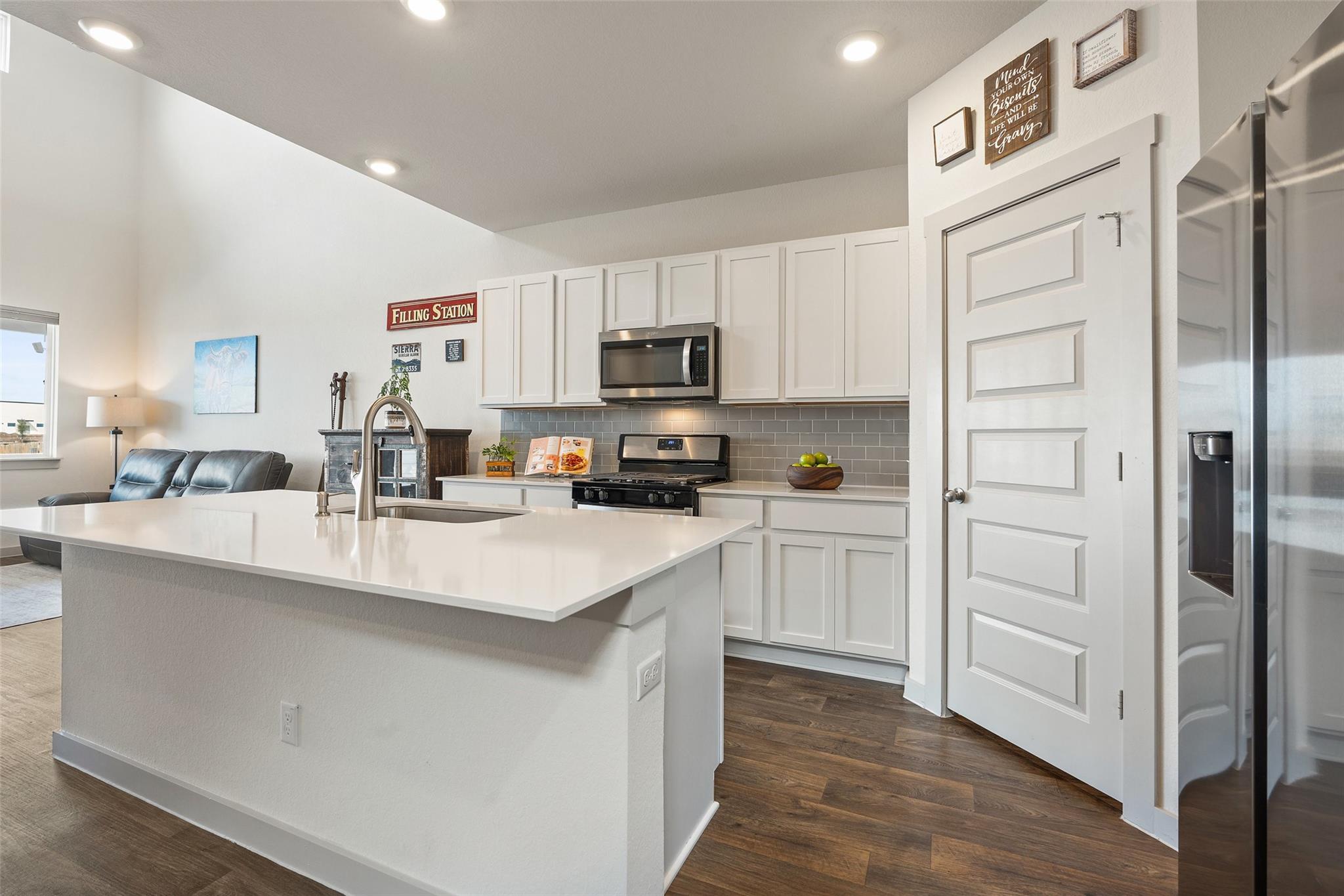 116 Big Cypress Bayou Rd, Hutto, TX 78634