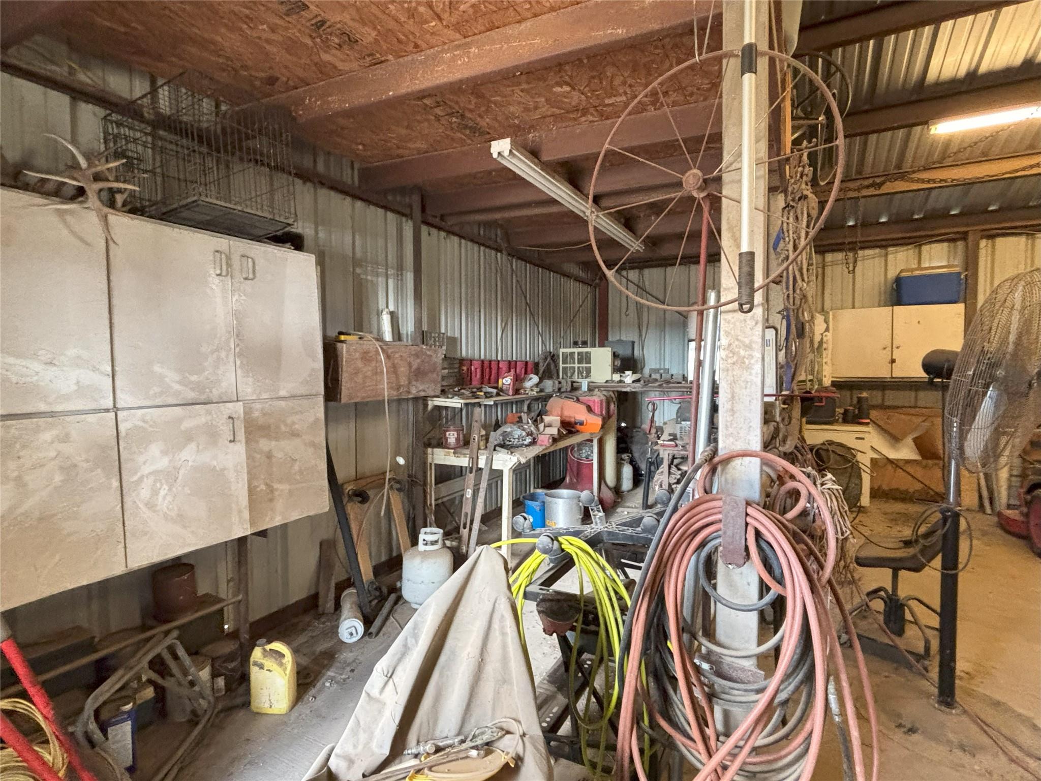 2401 County Road 130, Hutto, TX 78634