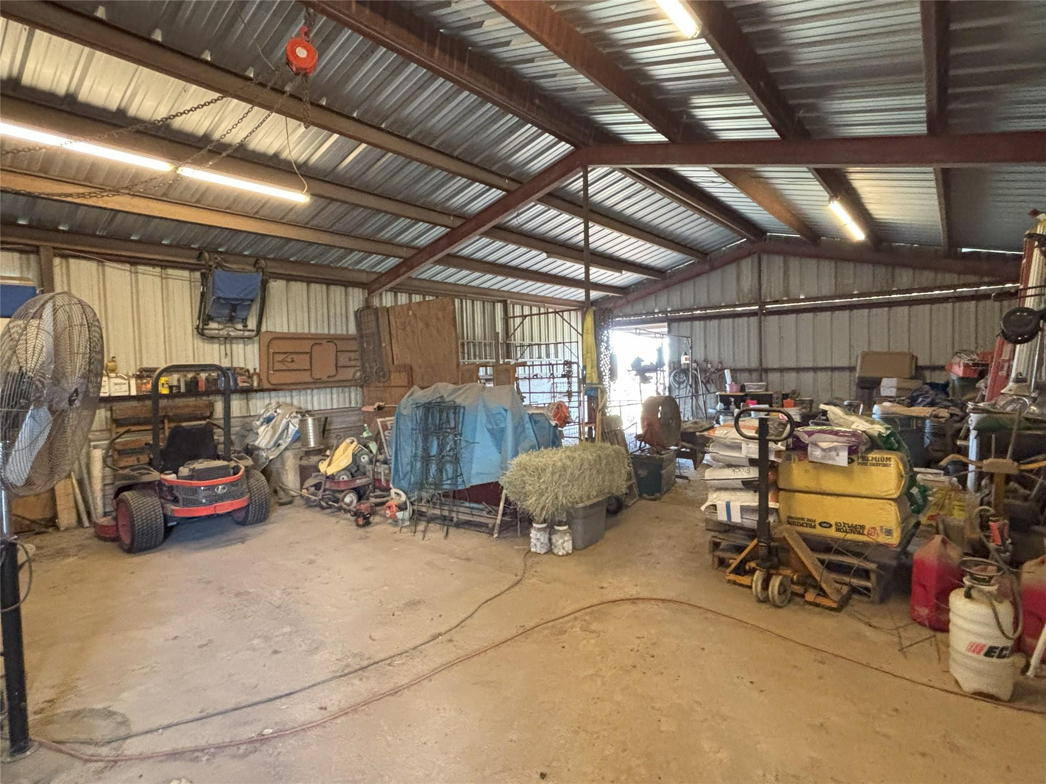 2401 County Road 130, Hutto, TX 78634