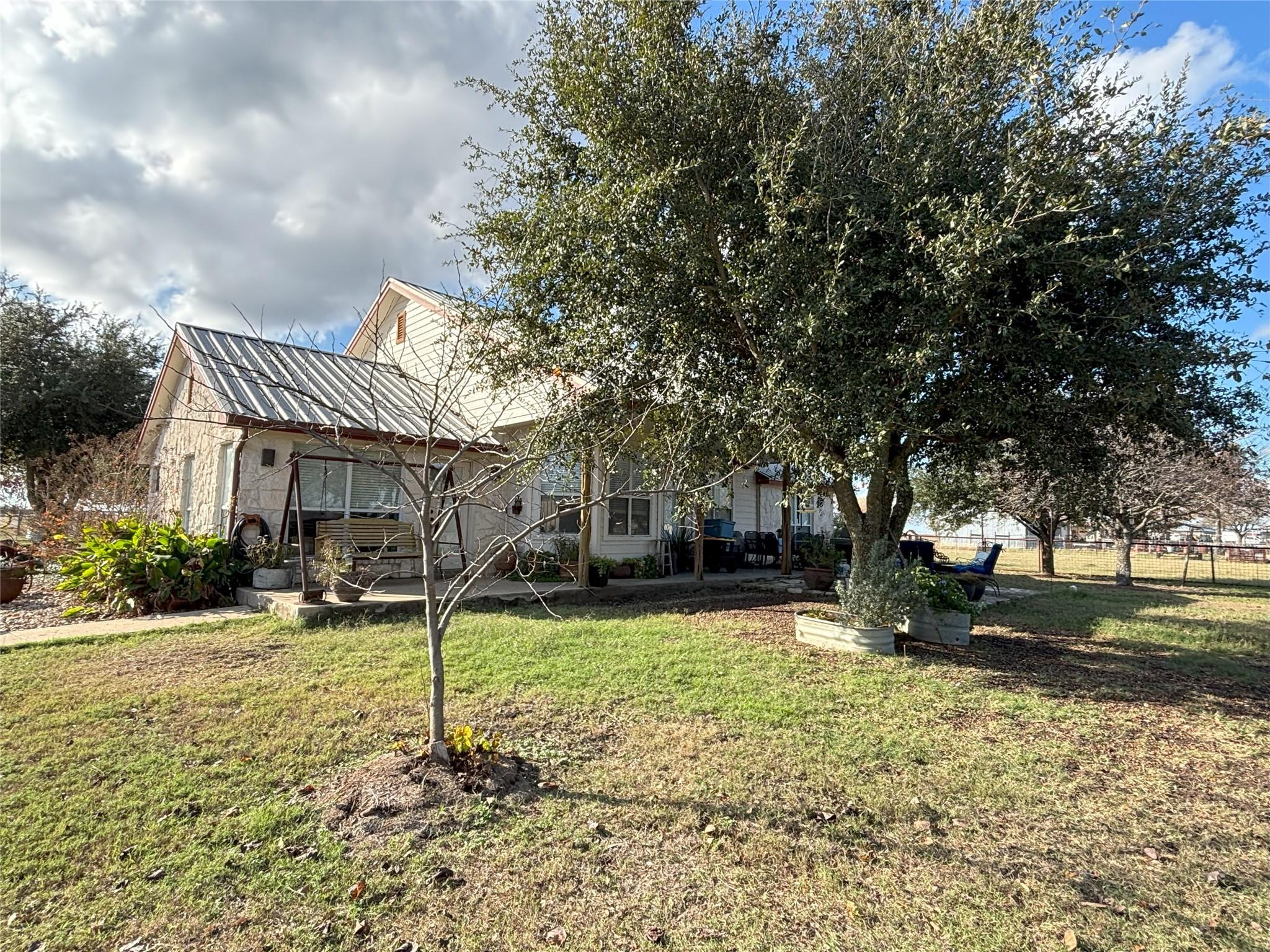 2401 County Road 130, Hutto, TX 78634