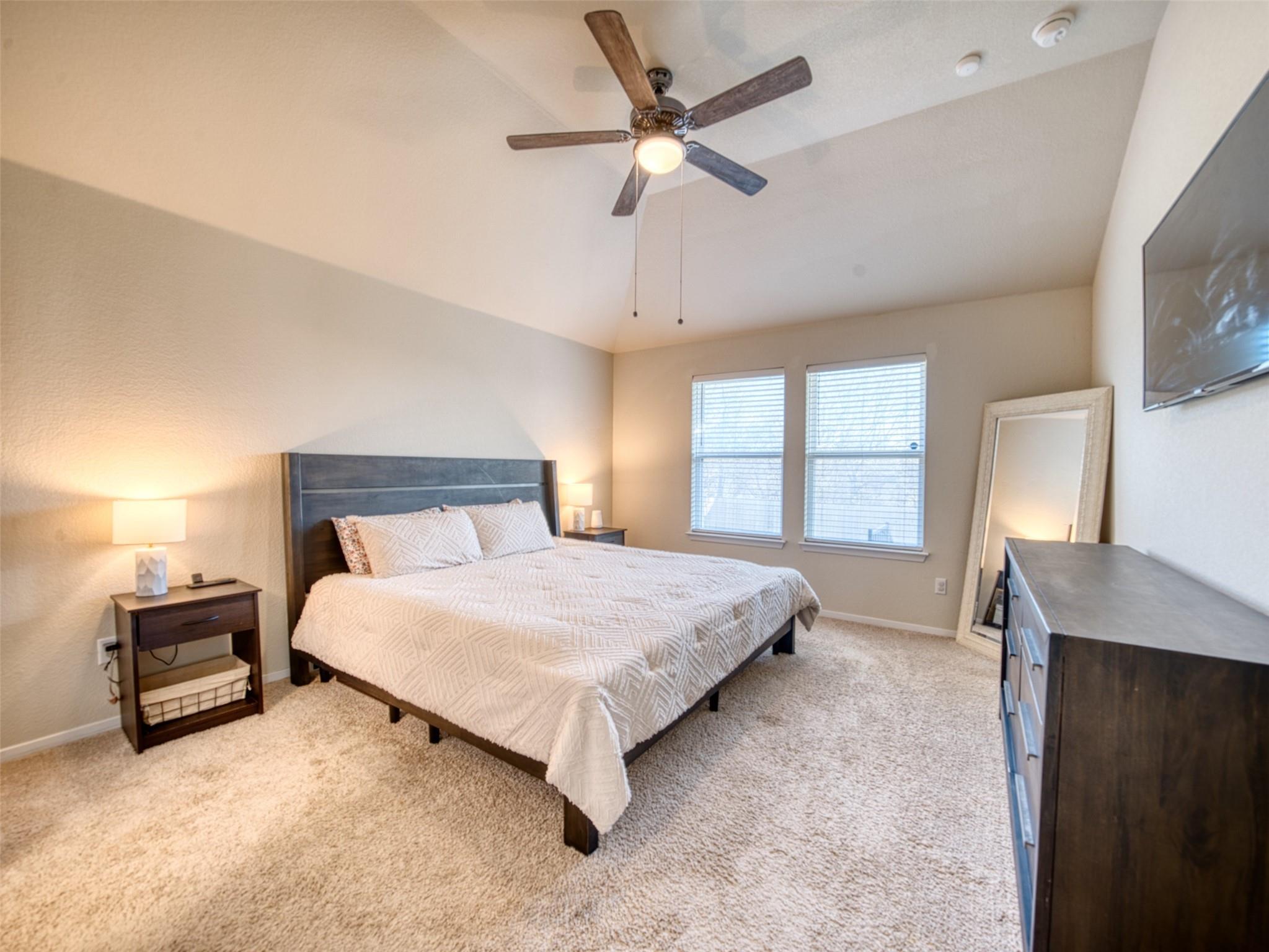 121 Saranac Dr, Elgin, TX 78621