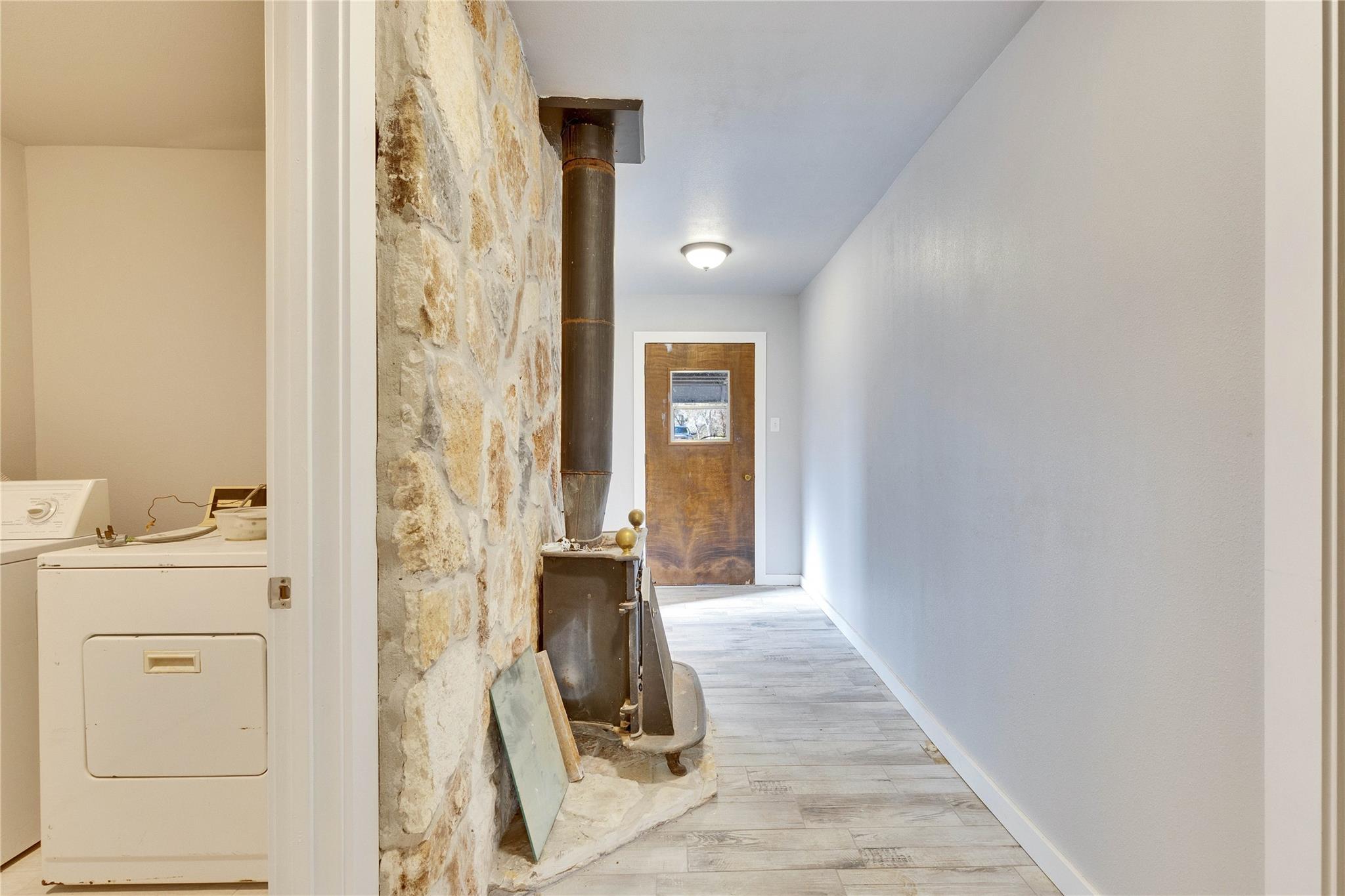 25409 Pedernales Point Dr, Spicewood, TX 78669