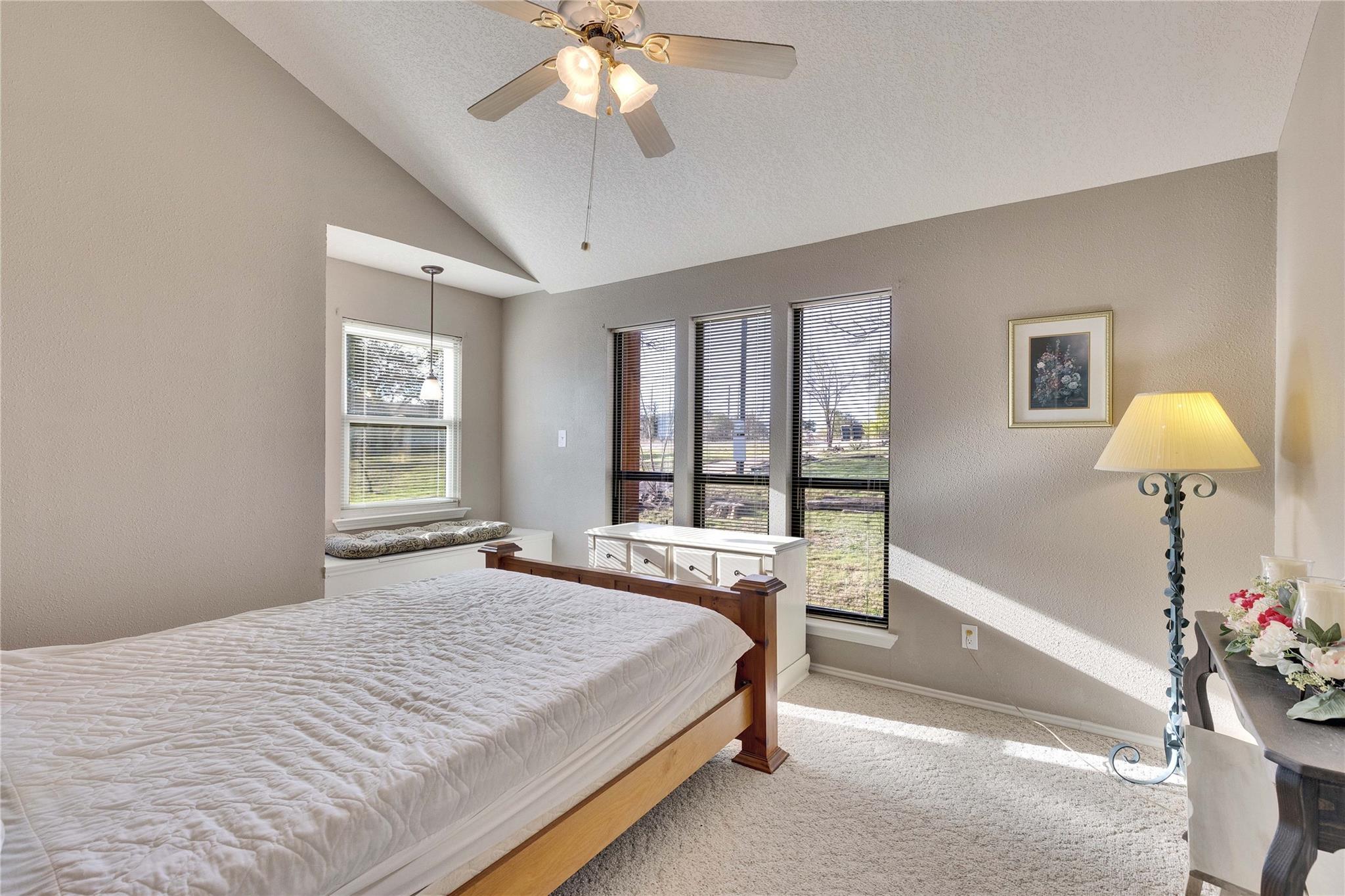 25409 Pedernales Point Dr, Spicewood, TX 78669