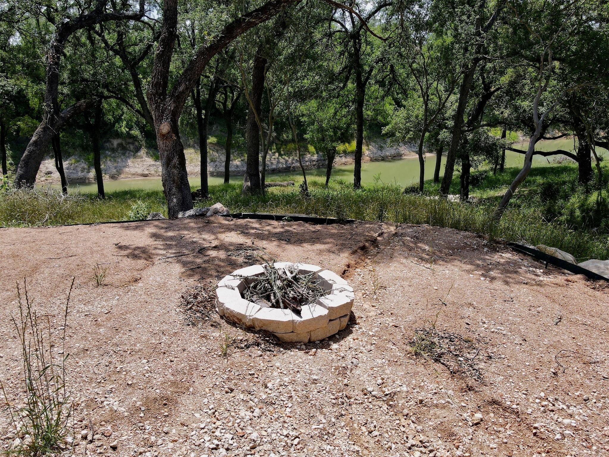 1978 Paradise Pkwy, Canyon Lake, TX 78133