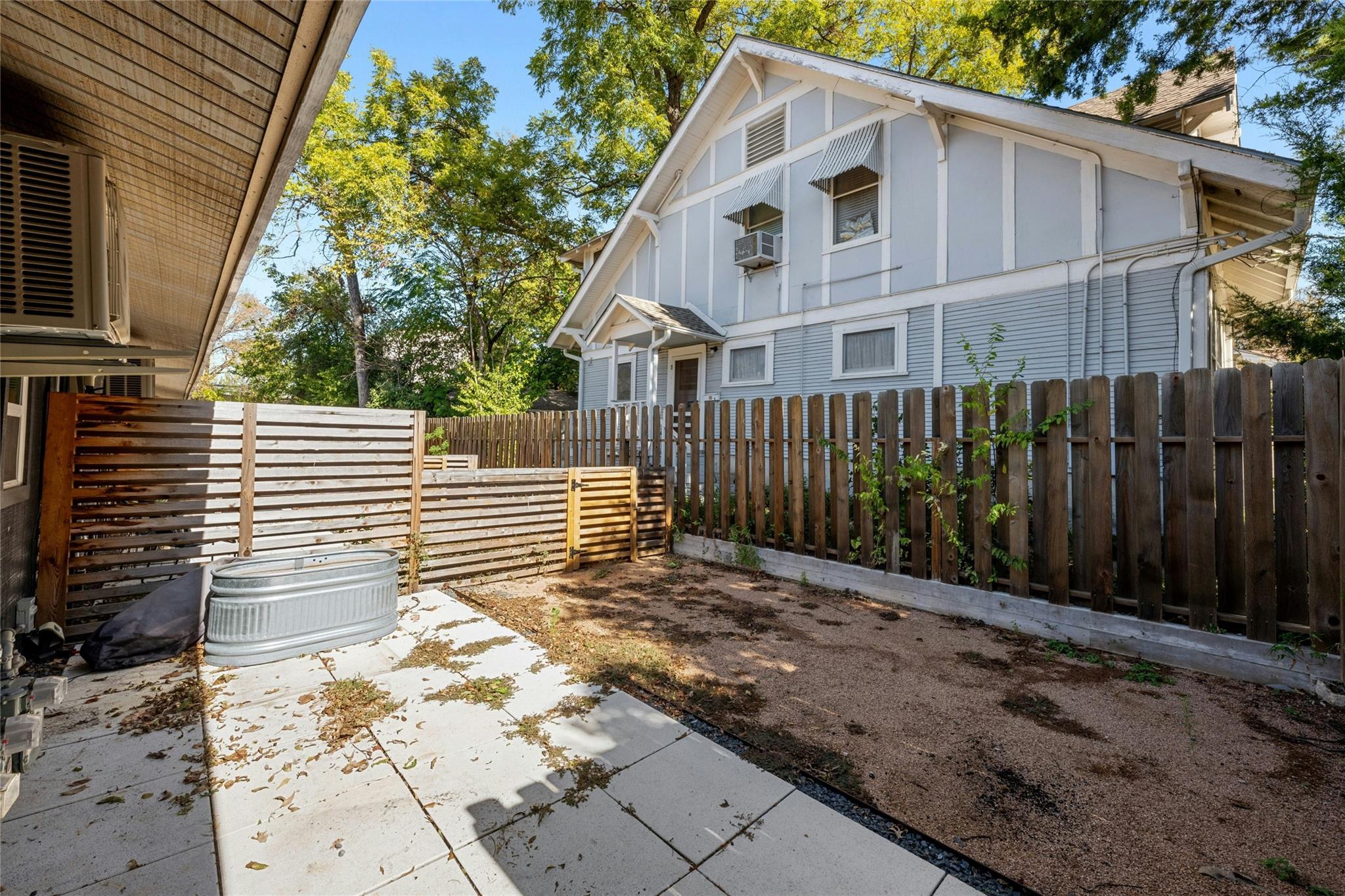 2201 Leon St # D, Austin, TX 78705