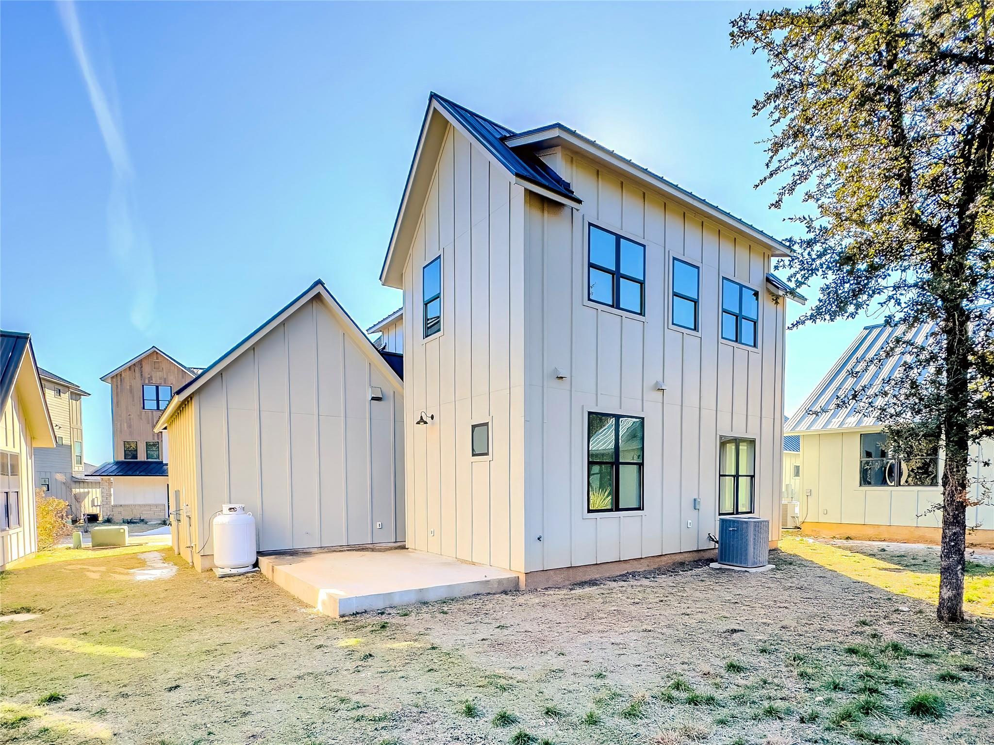 2400 Bruin Dr # 27, Spicewood, TX 78669