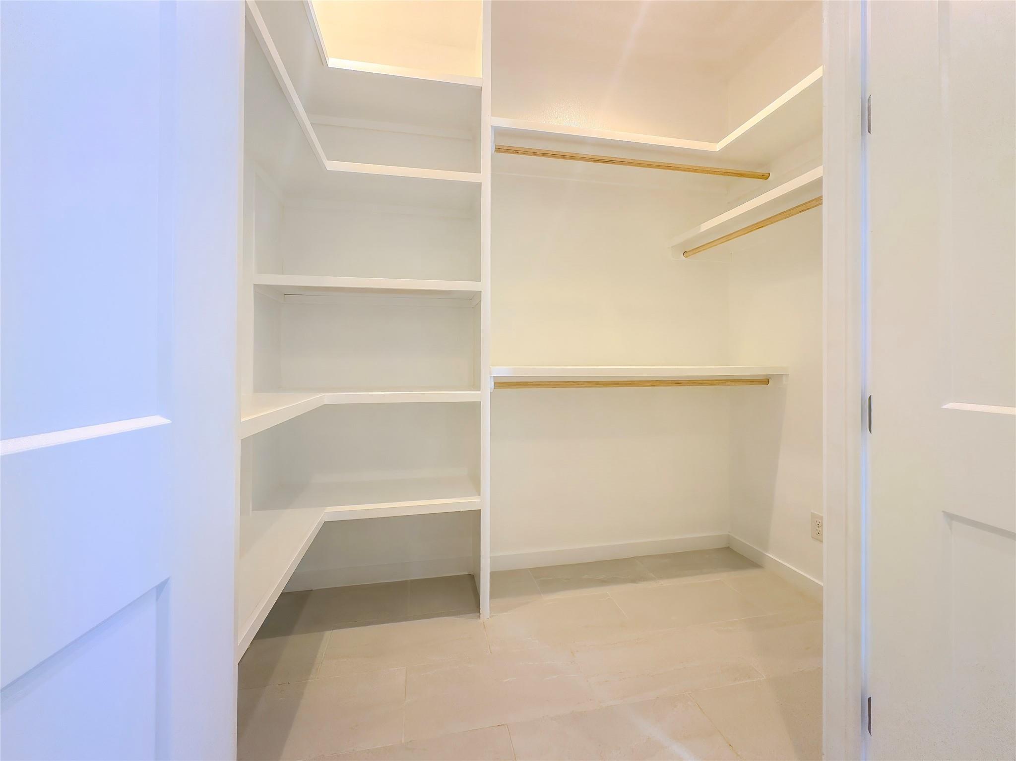 2400 Bruin Dr # 27, Spicewood, TX 78669