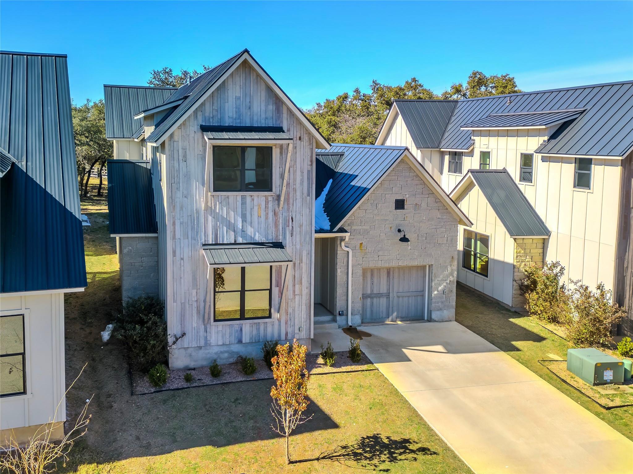 2400 Bruin Dr # 27, Spicewood, TX 78669