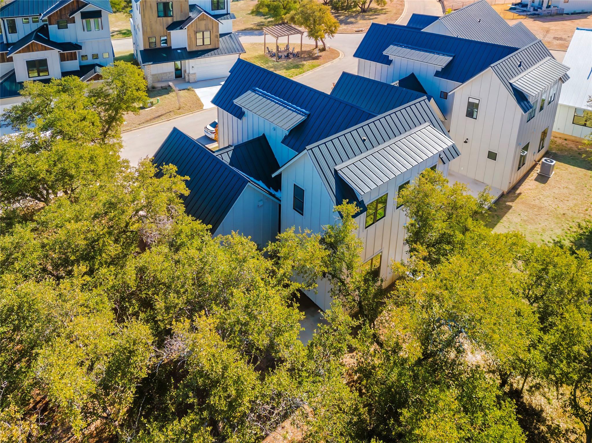 2404 Bruin Dr # 28, Spicewood, TX 78669