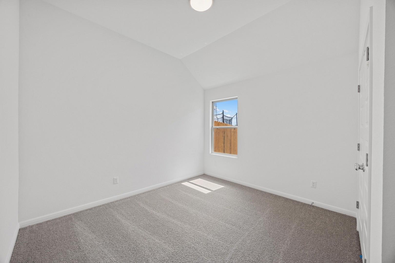 305 Bendecido Loop, Elgin, TX 78621