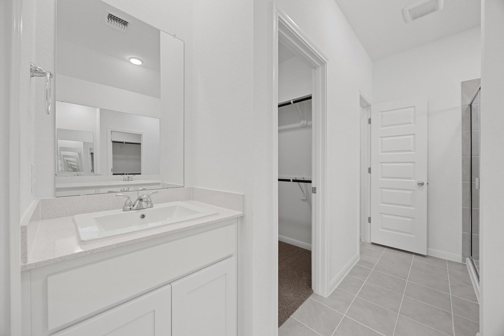 305 Bendecido Loop, Elgin, TX 78621