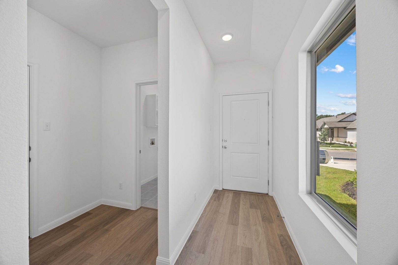 305 Bendecido Loop, Elgin, TX 78621