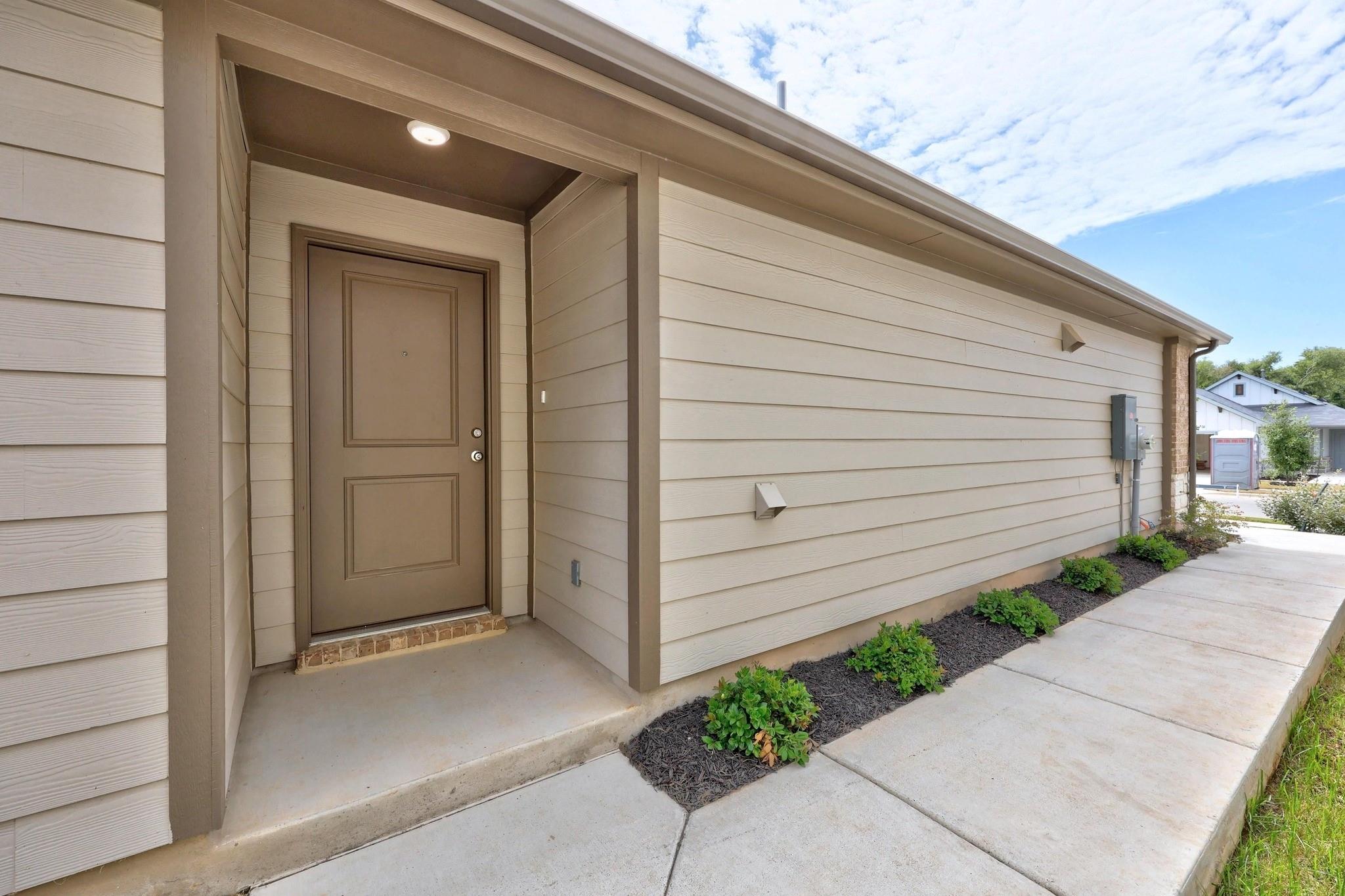 327 Bendecido Loop, Elgin, TX 78621