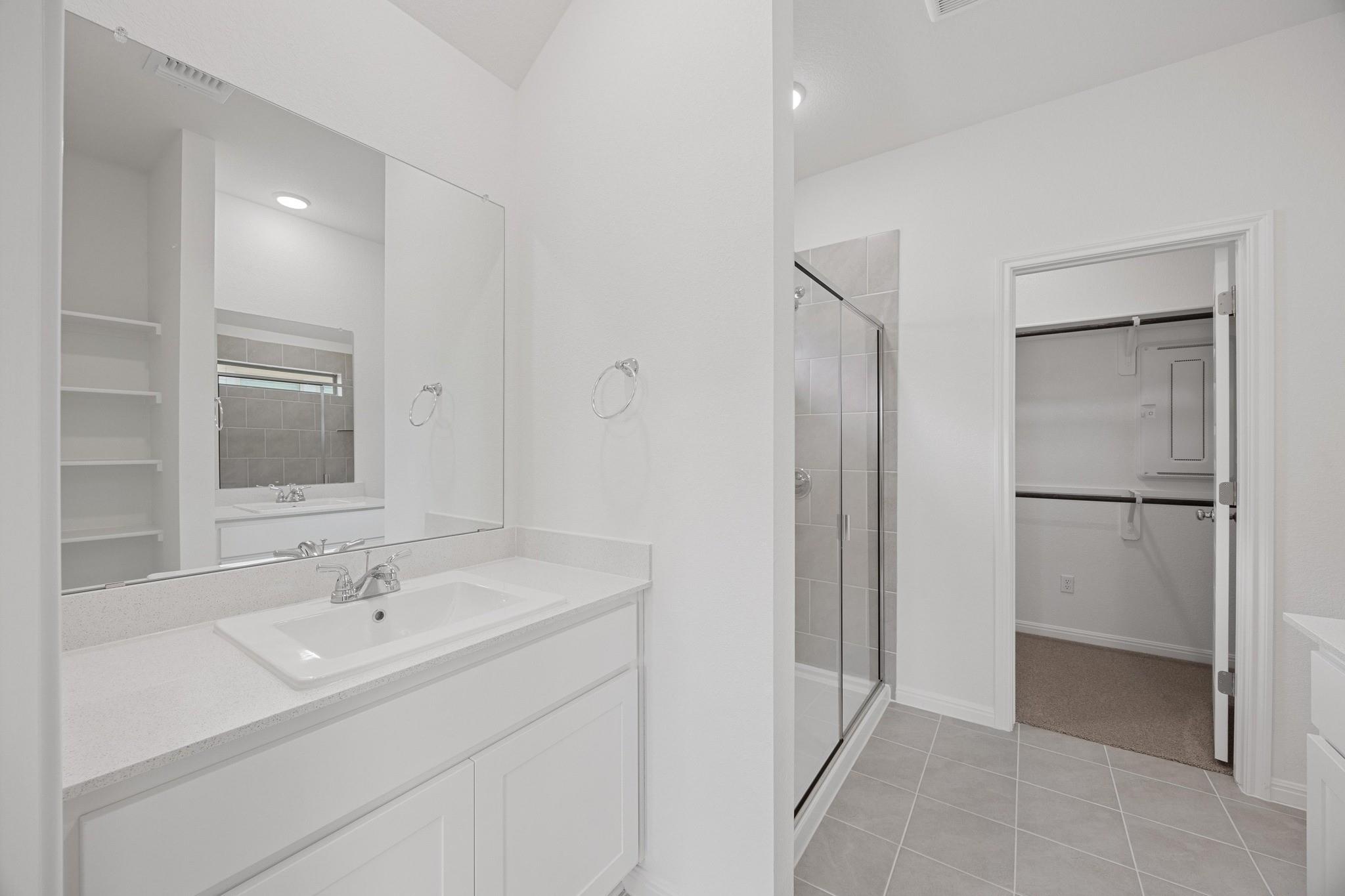 327 Bendecido Loop, Elgin, TX 78621