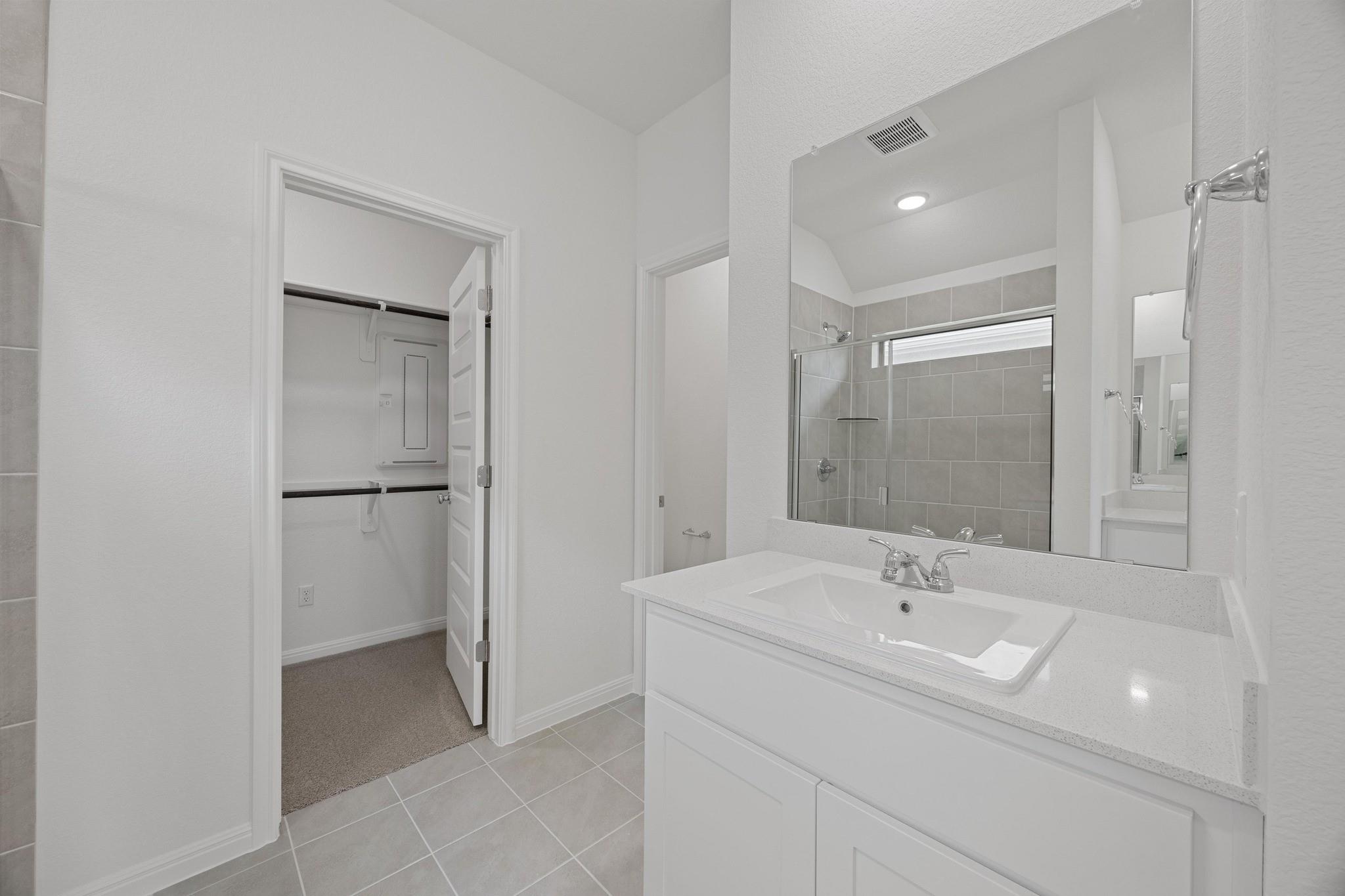 327 Bendecido Loop, Elgin, TX 78621