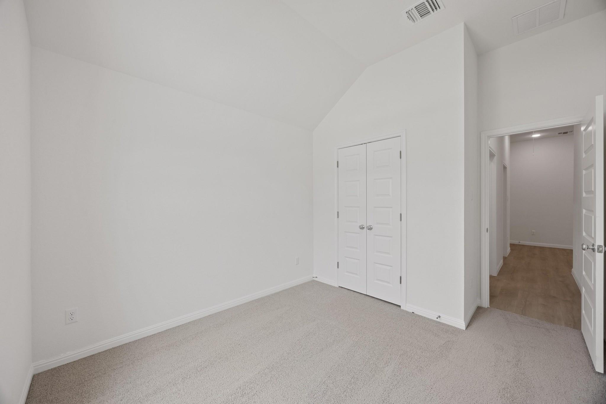 327 Bendecido Loop, Elgin, TX 78621