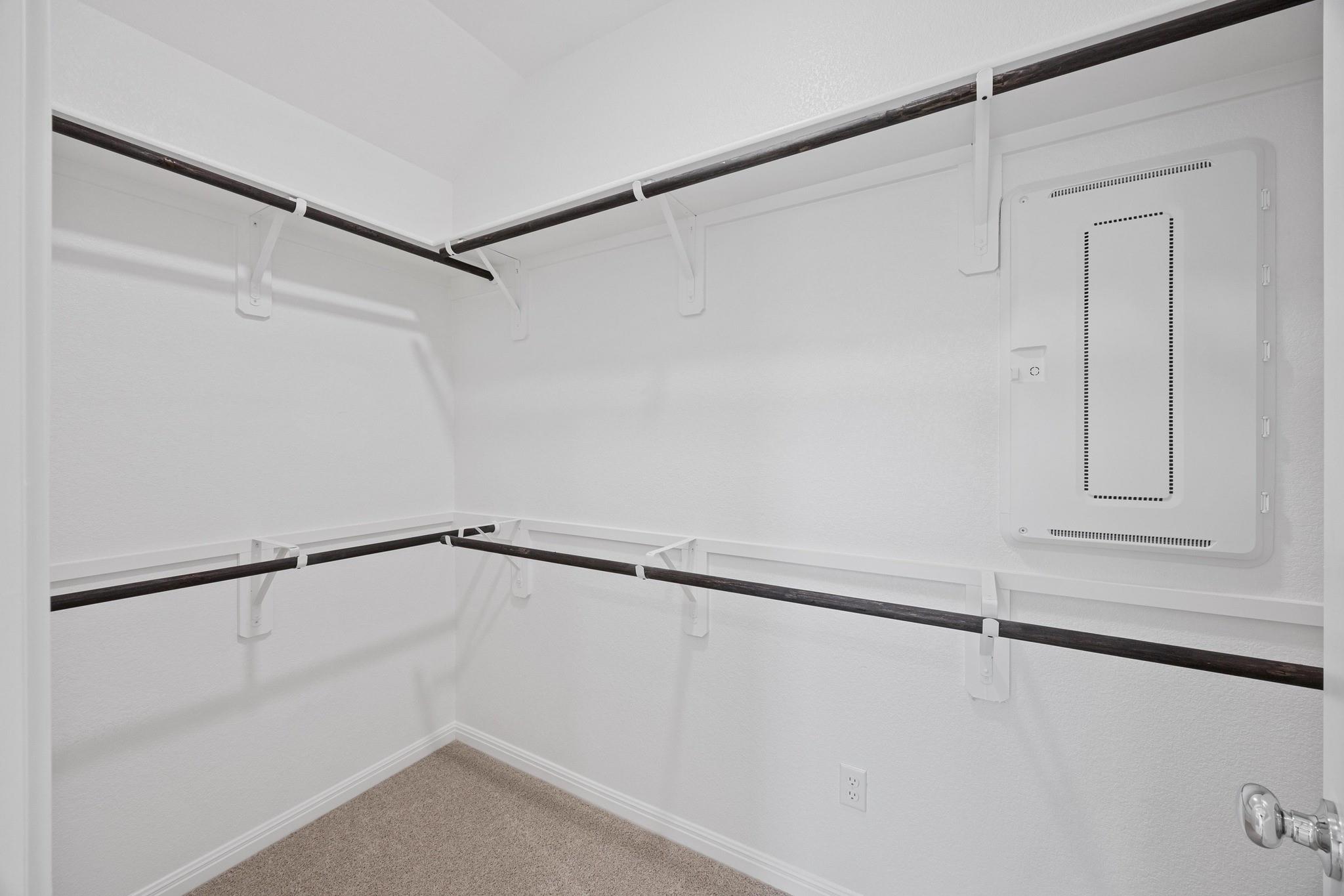 327 Bendecido Loop, Elgin, TX 78621