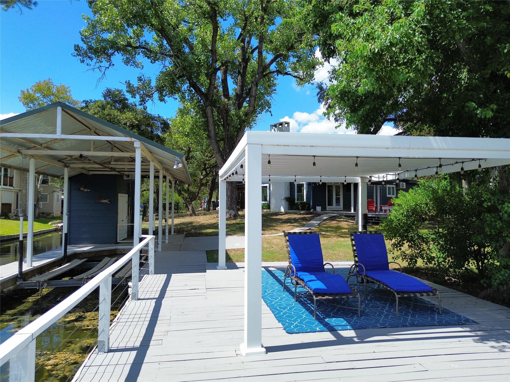 614 E Briarway Dr, Granite Shoals, TX 78654