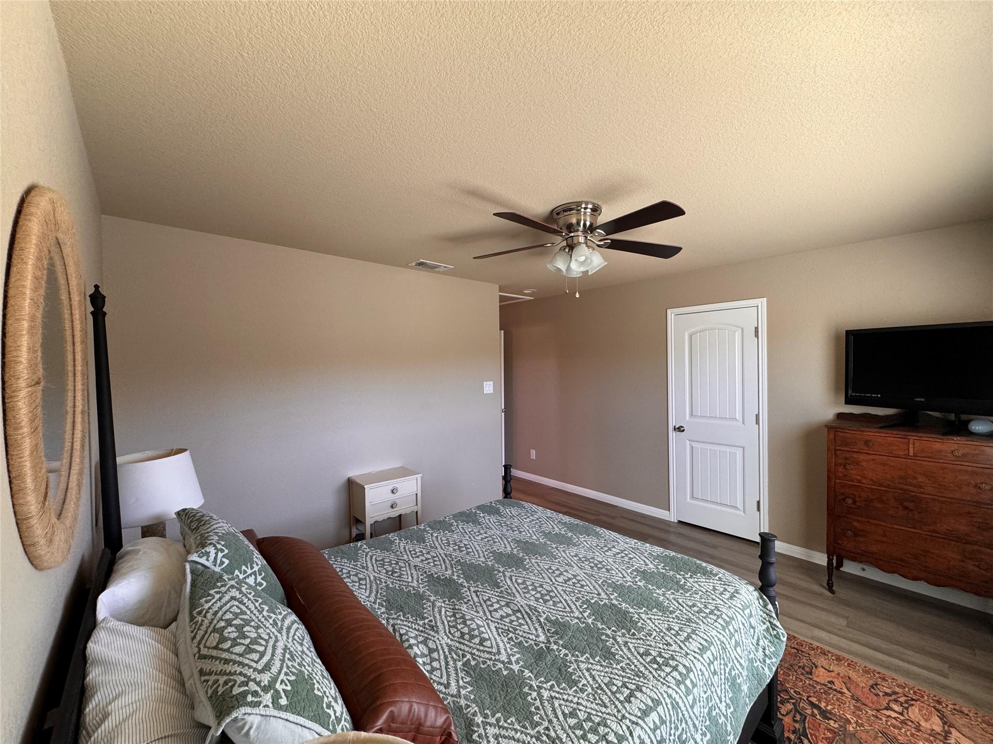1009 Eagle Flight Dr, Canyon Lake, TX 78133