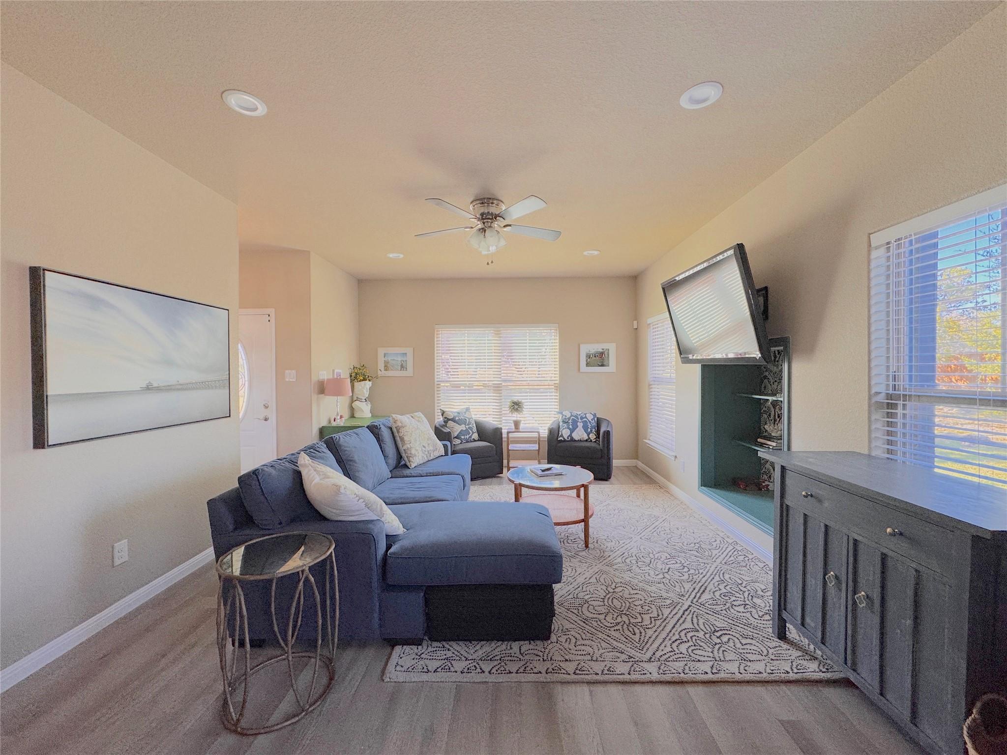 1009 Eagle Flight Dr, Canyon Lake, TX 78133