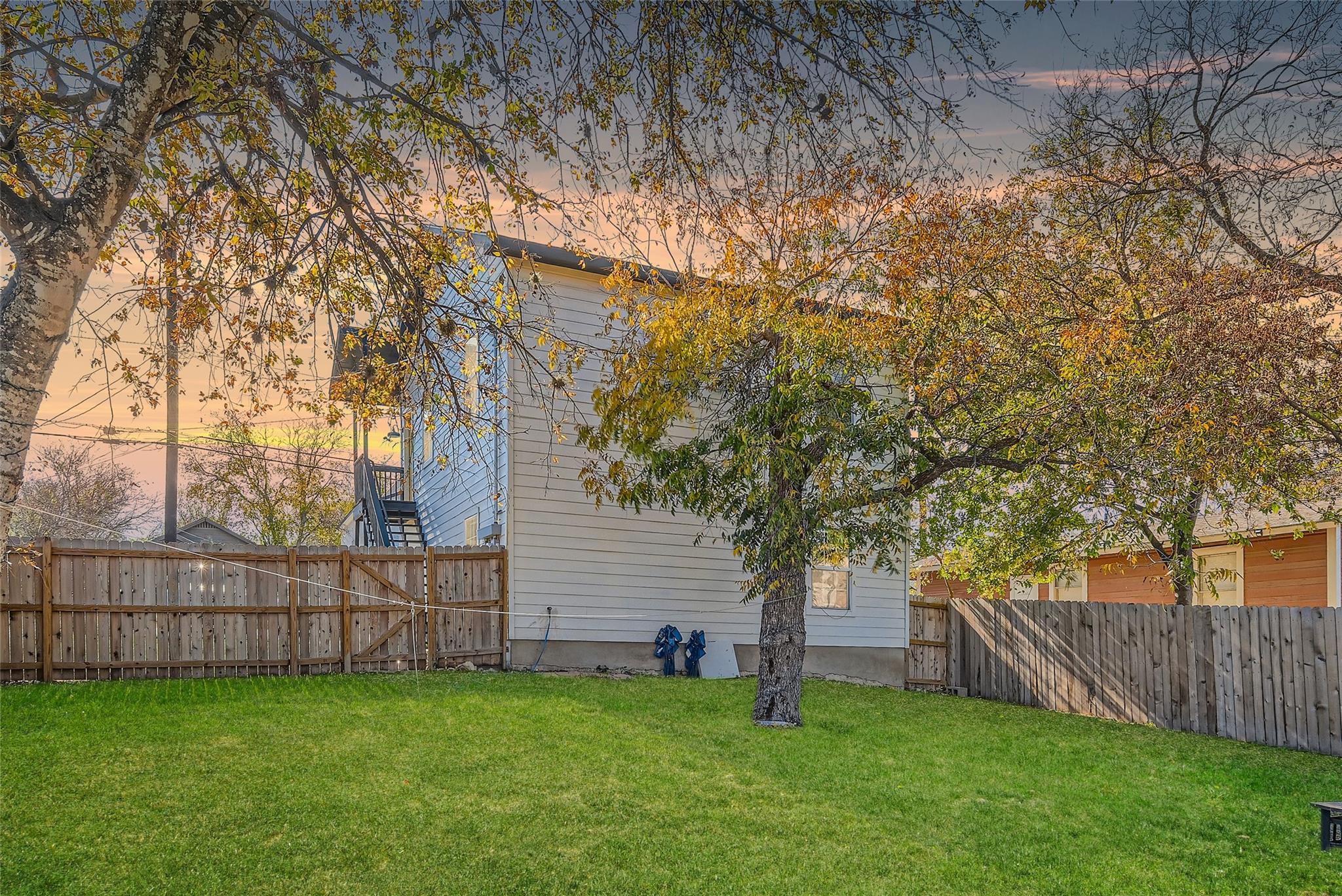 2639 E Commerce St, San Antonio, TX 78203