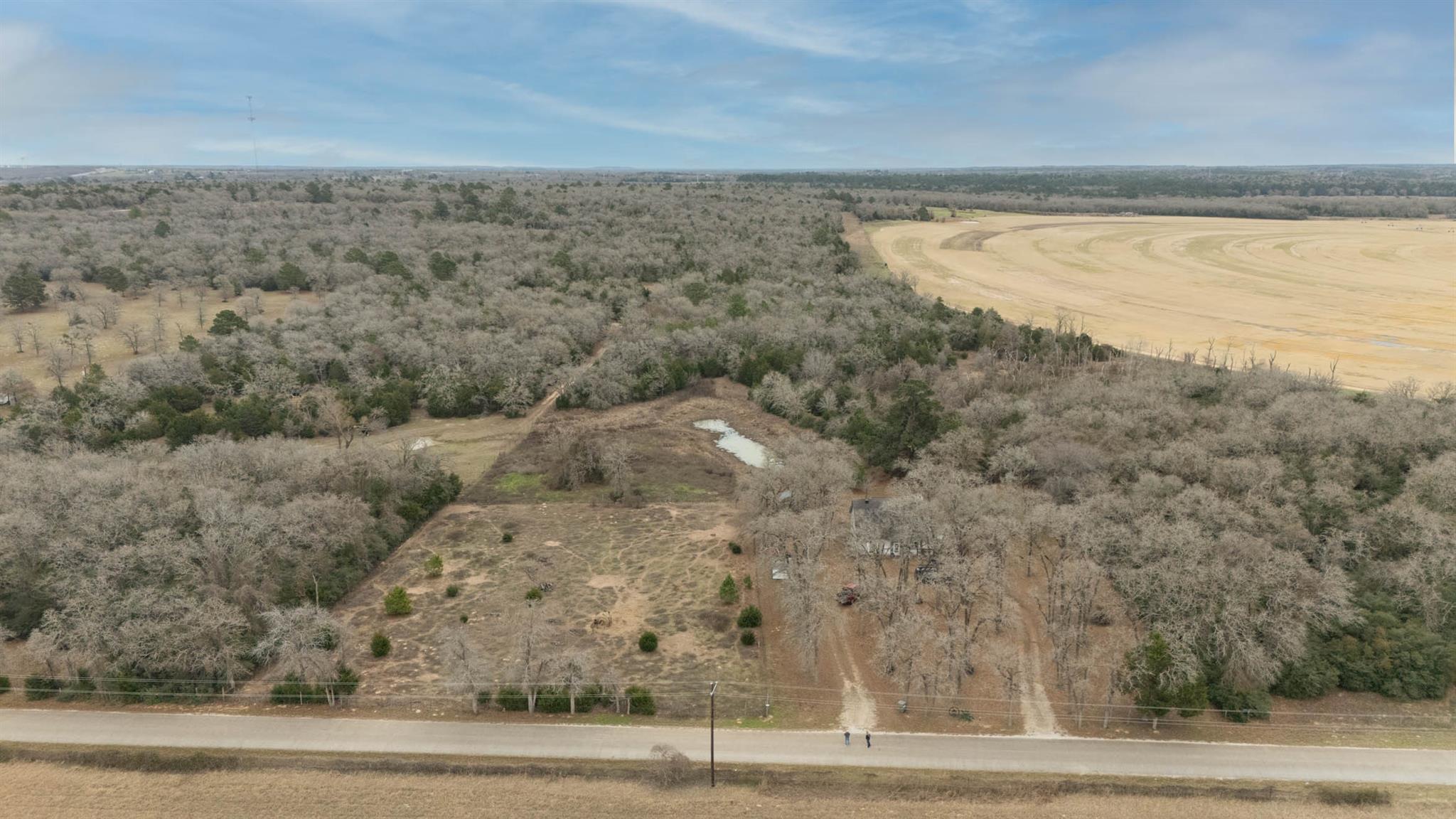 920 Old Potato Rd, Paige, TX 78659