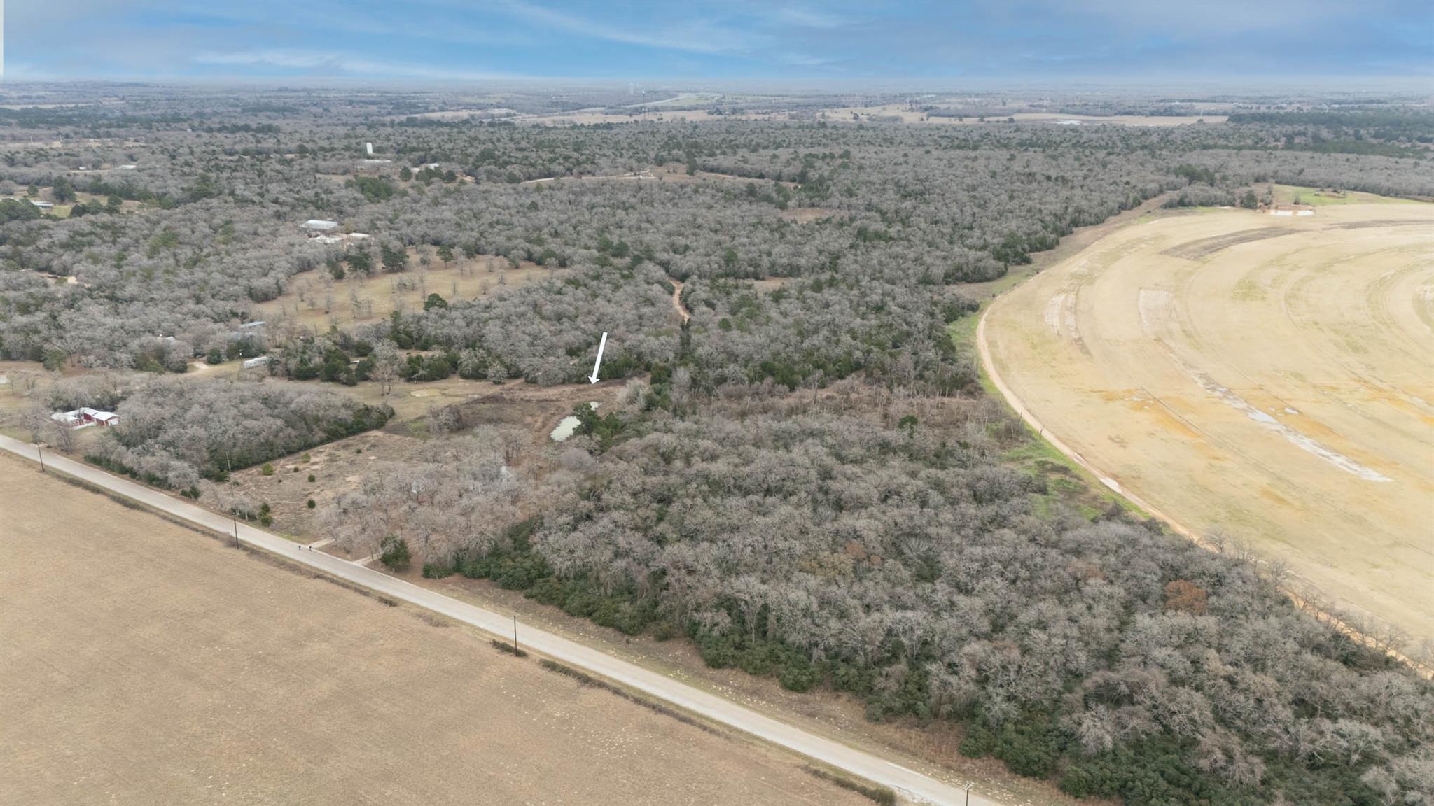 920 Old Potato Rd, Paige, TX 78659