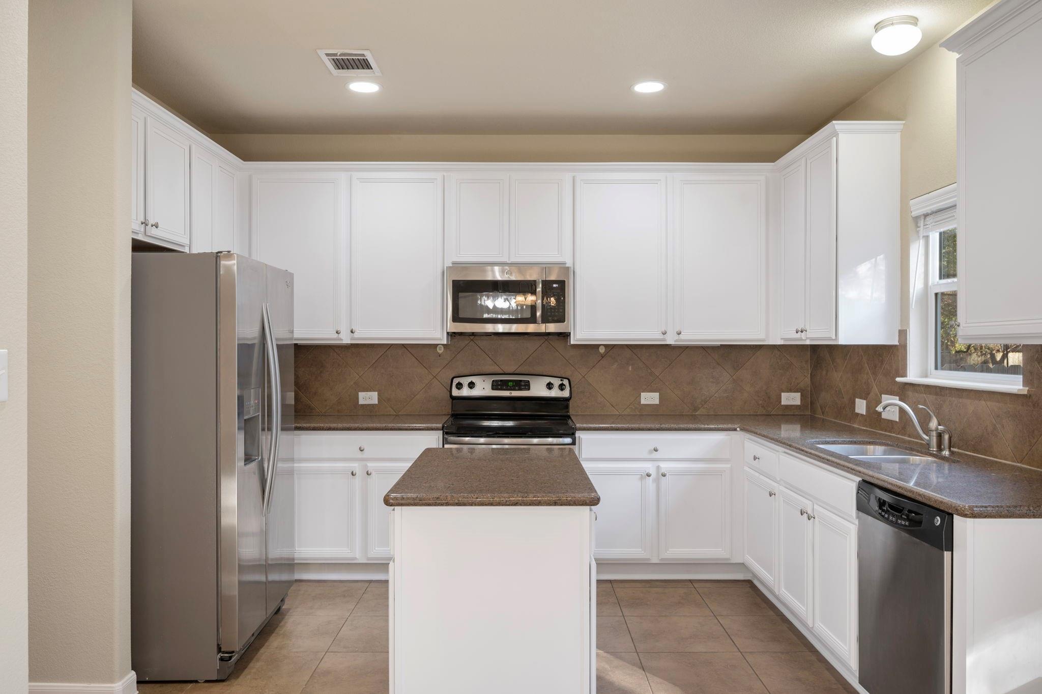 512 Glacial Stream Ln, Cedar Park, TX 78613