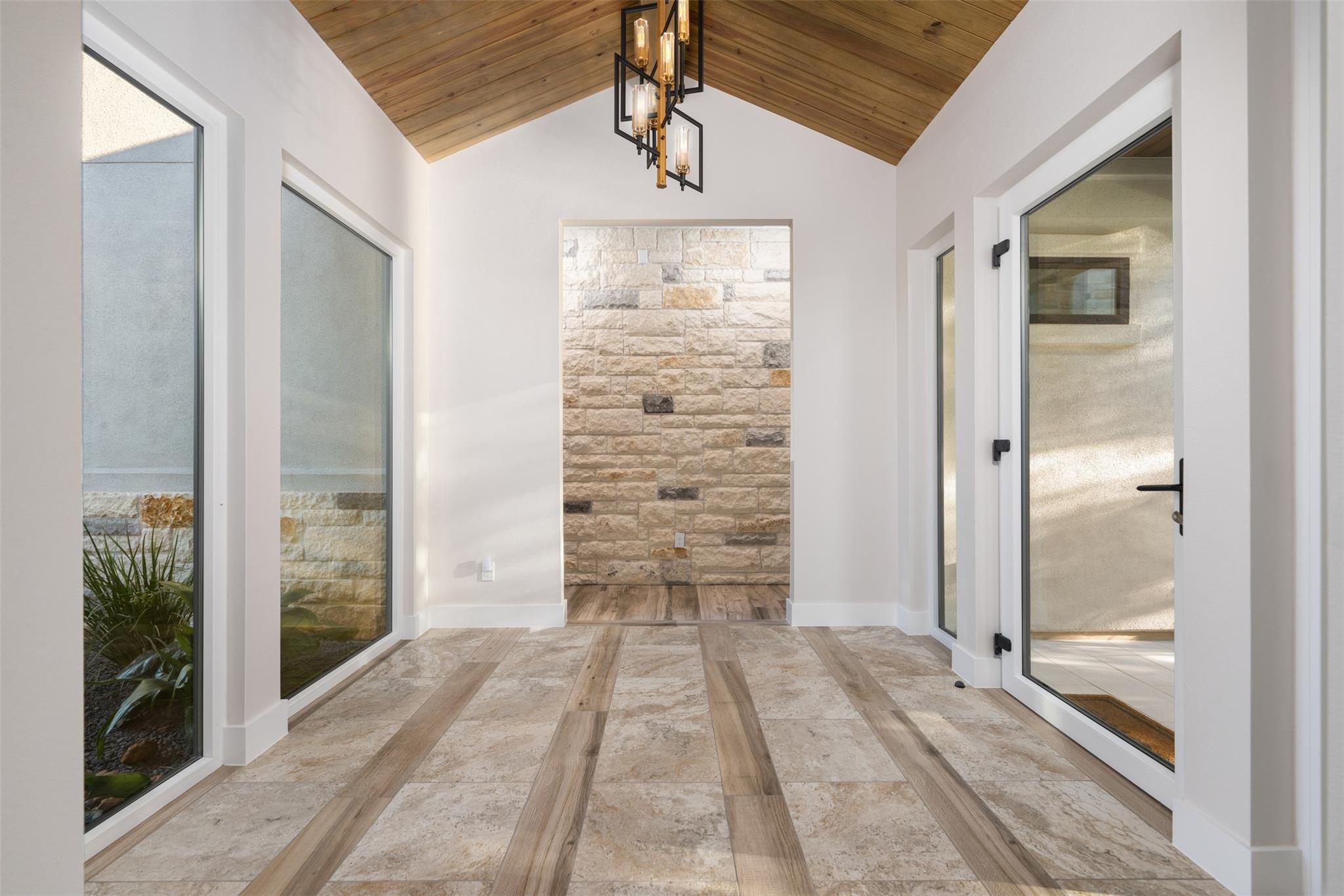 104 Cactus Corner, Horseshoe Bay, TX 78657