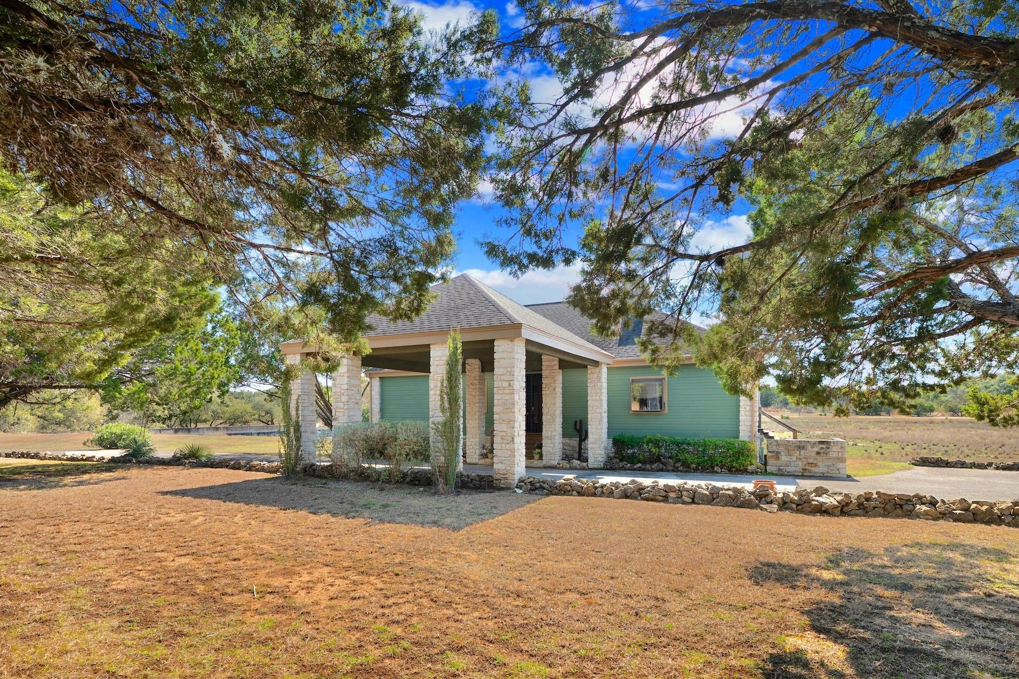 111 Ridge Harbor Dr, Spicewood, TX 78669