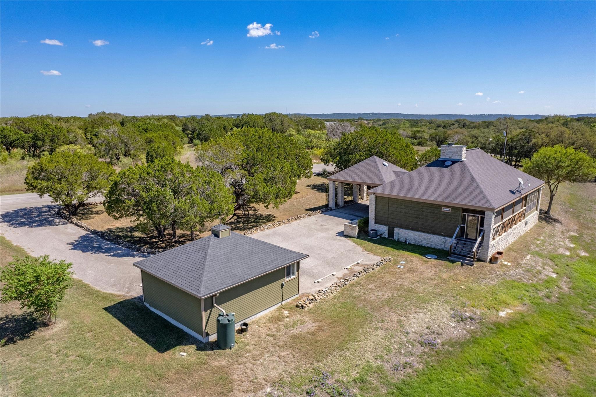 111 Ridge Harbor Dr, Spicewood, TX 78669