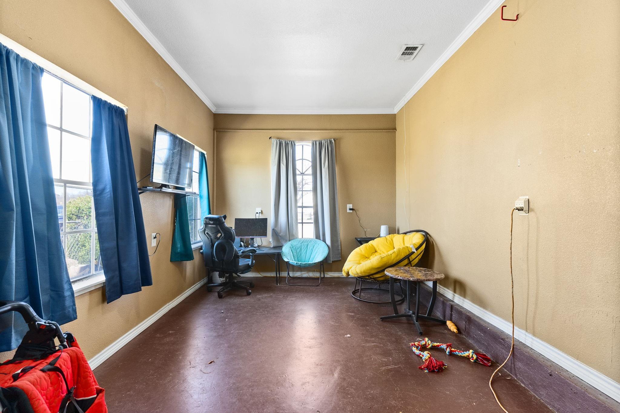 240 Orchard St, Kempner, TX 76539