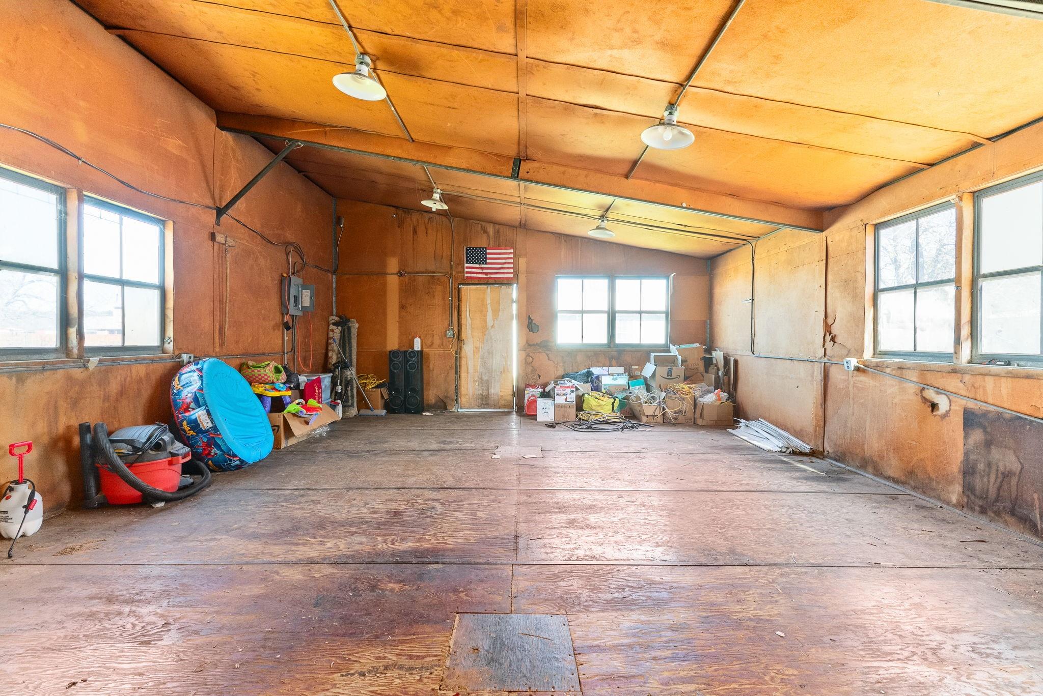 240 Orchard St, Kempner, TX 76539