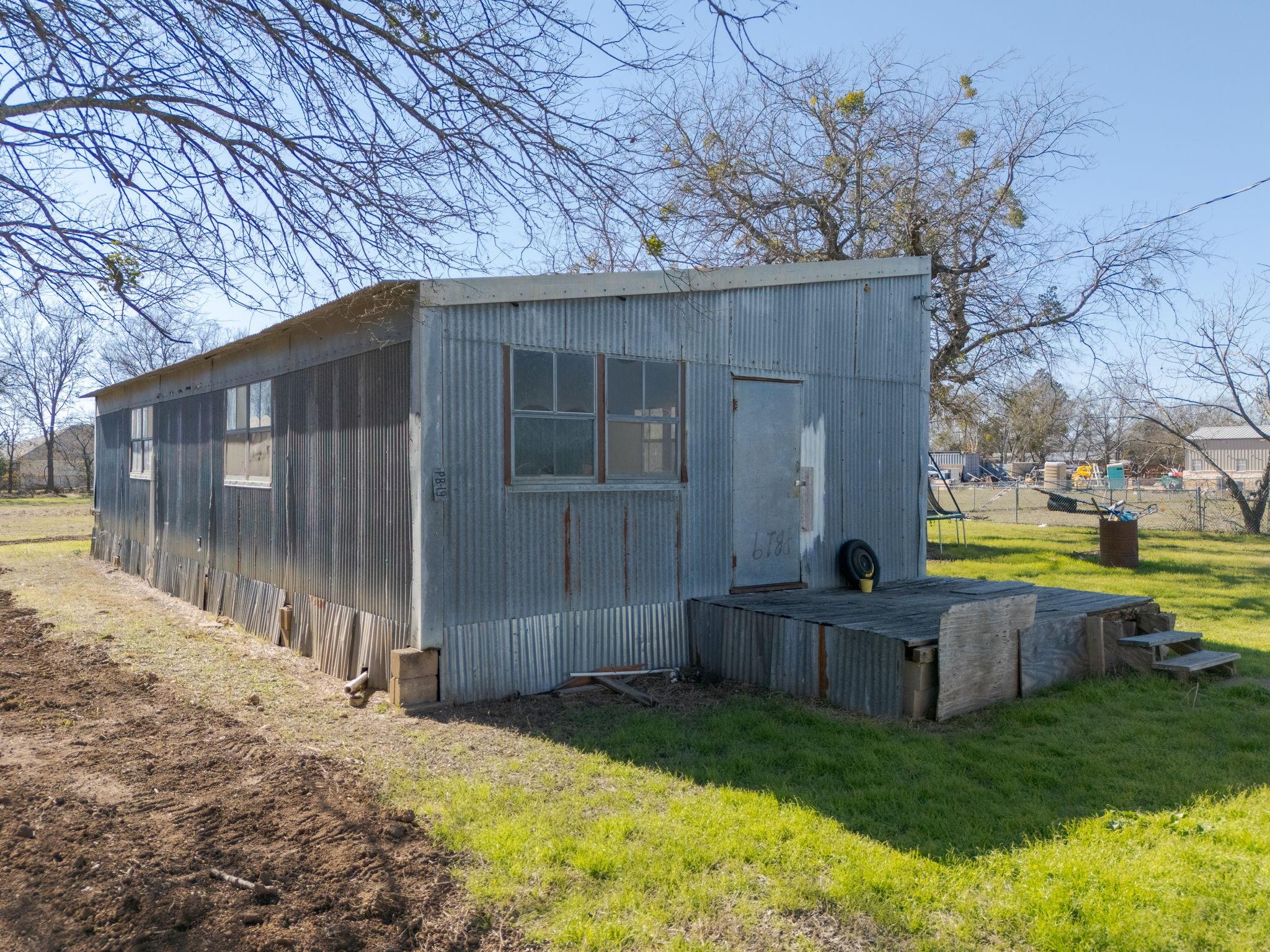 240 Orchard St, Kempner, TX 76539