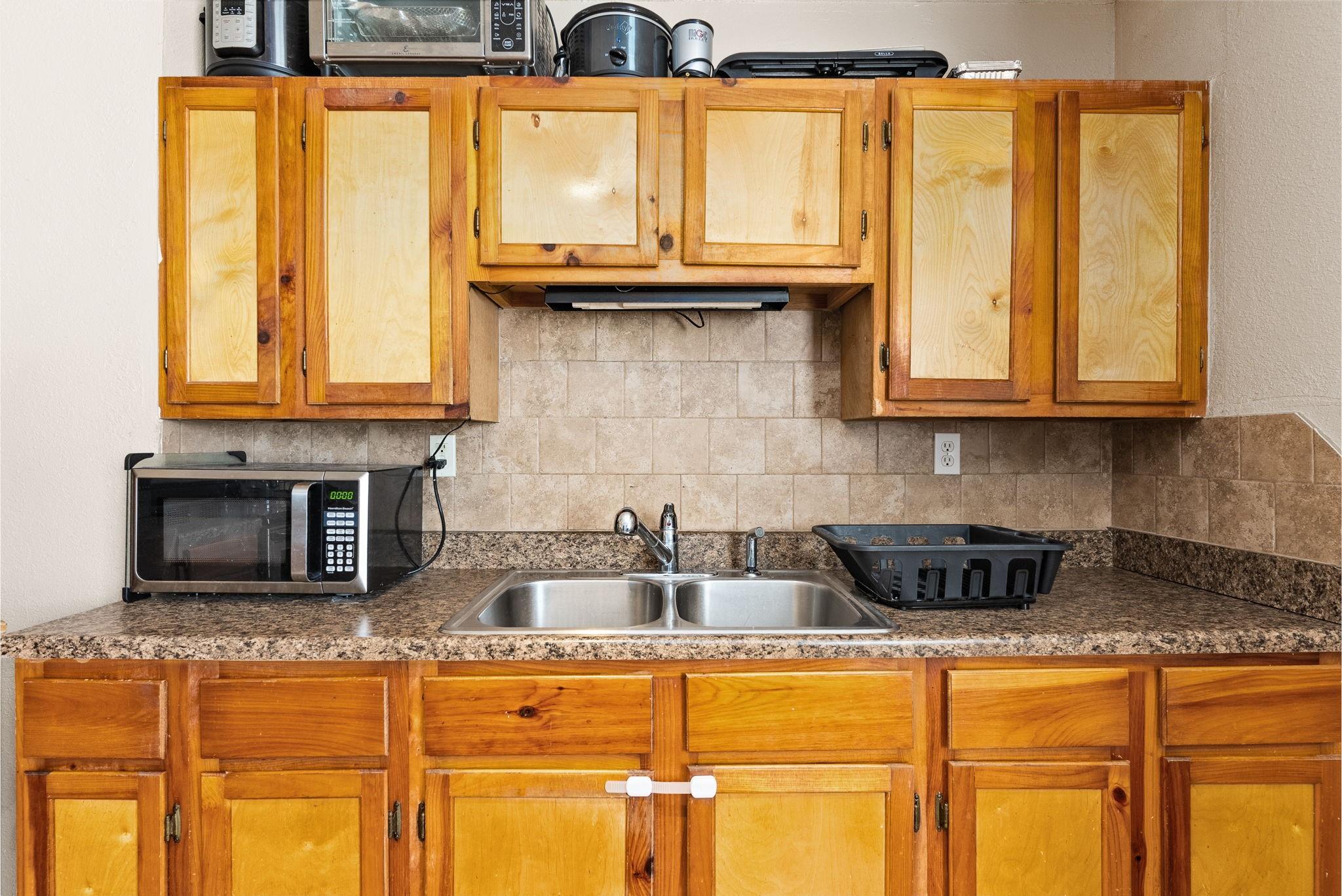240 Orchard St, Kempner, TX 76539