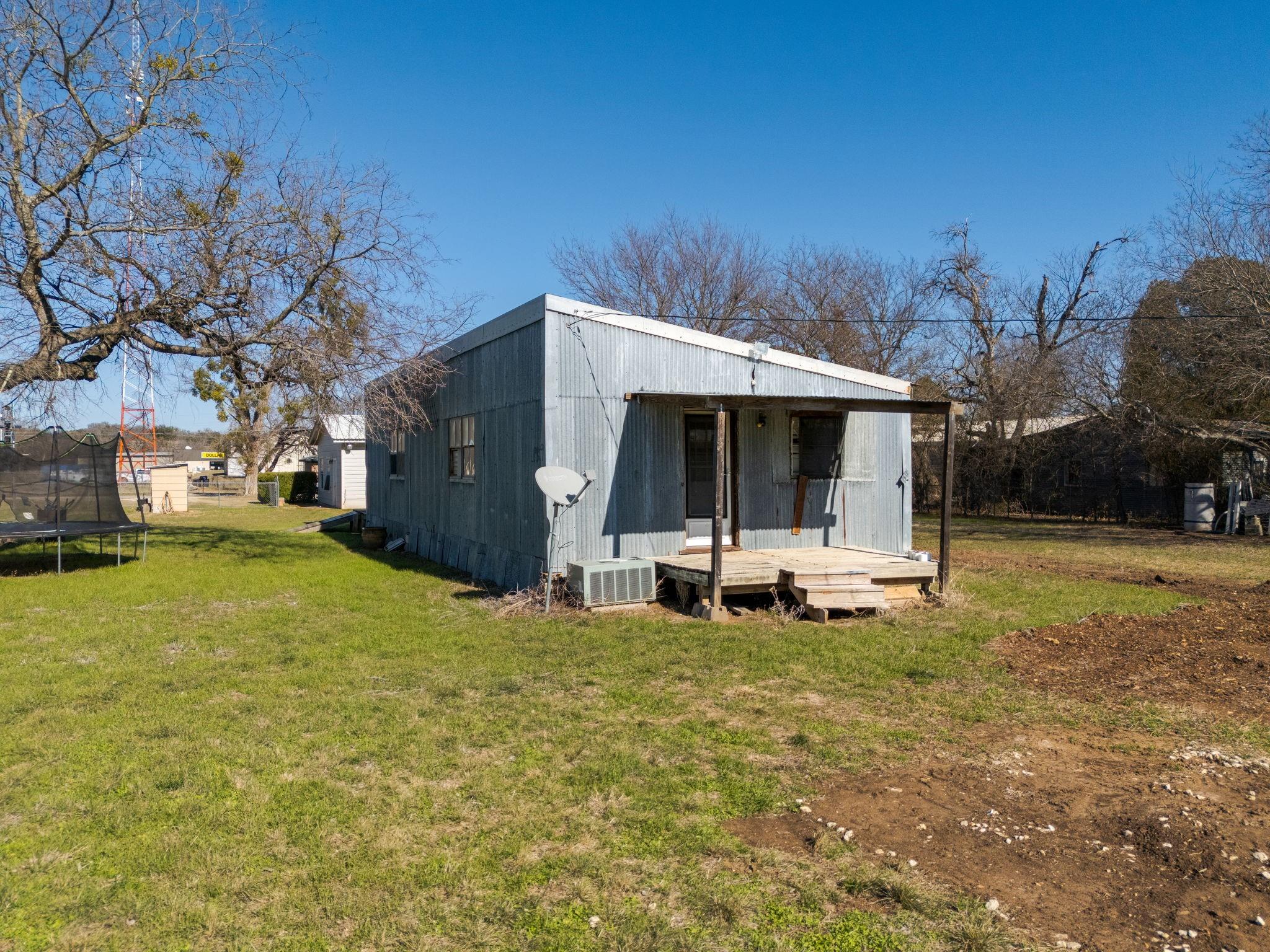 240 Orchard St, Kempner, TX 76539