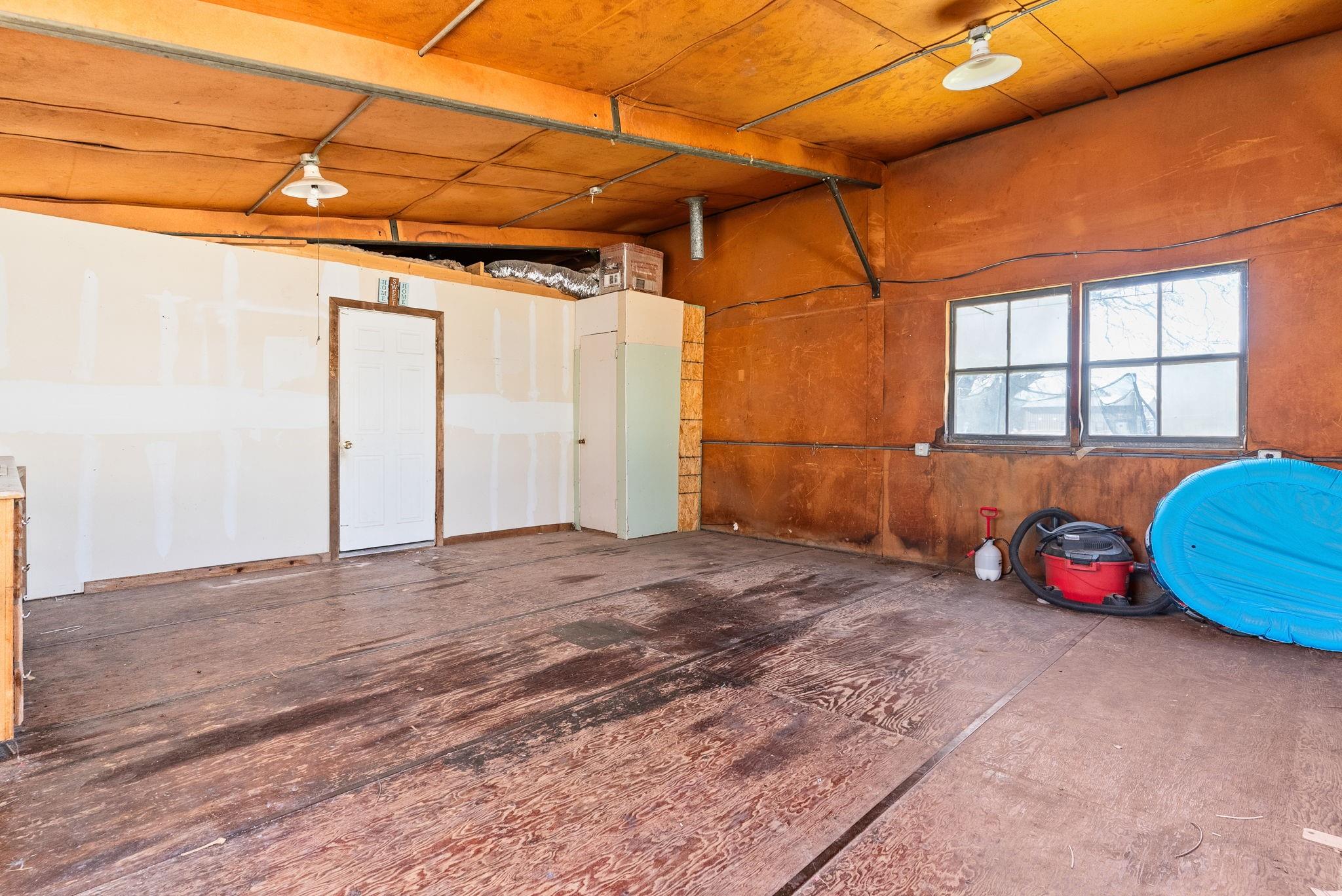 240 Orchard St, Kempner, TX 76539