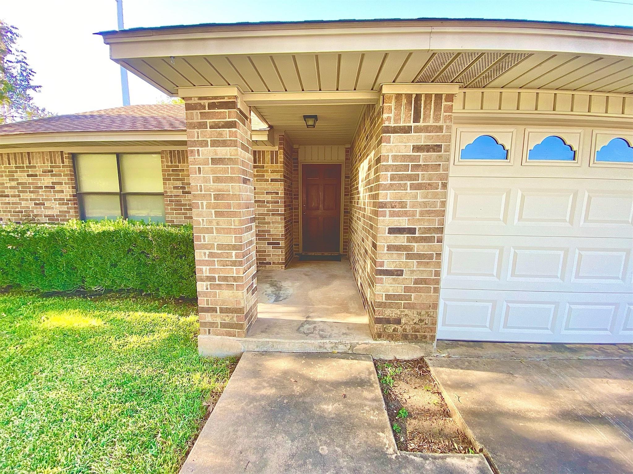 103 W Janis Dr, Georgetown, TX 78628