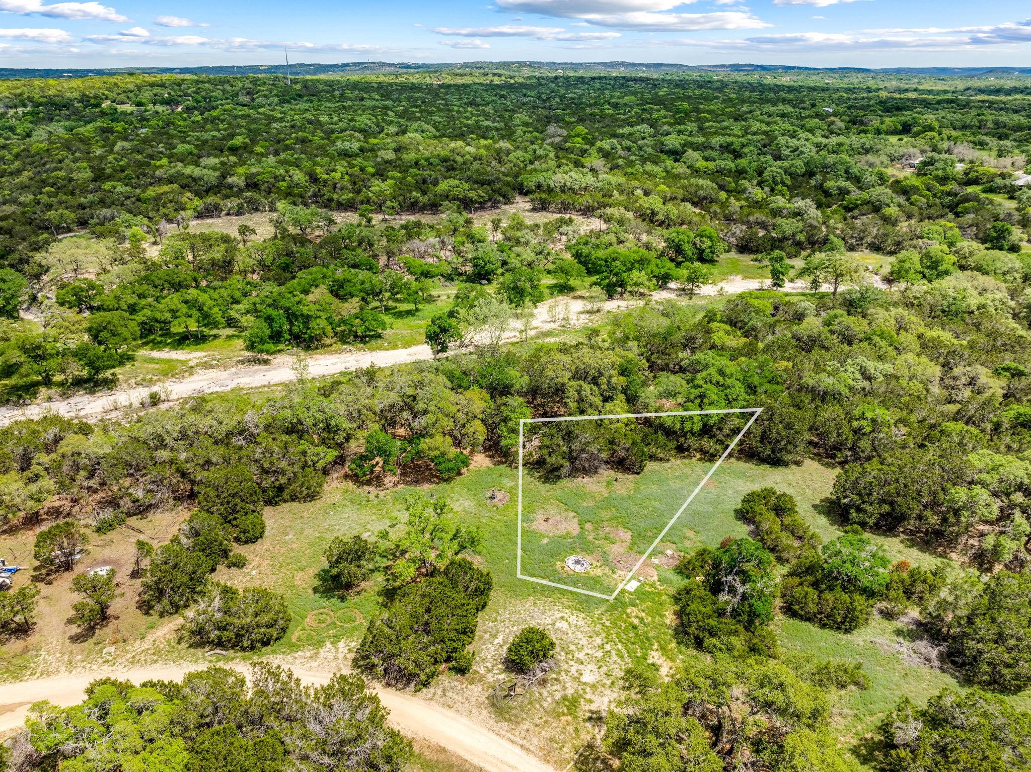 32 Moonlight Ln, Wimberley, TX 78676