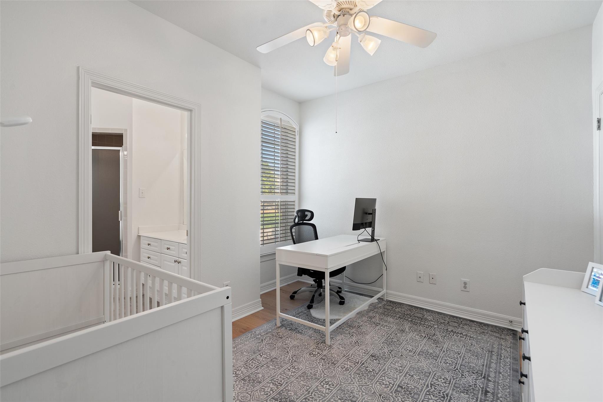 1701 Spyglass Dr # 11, Austin, TX 78746