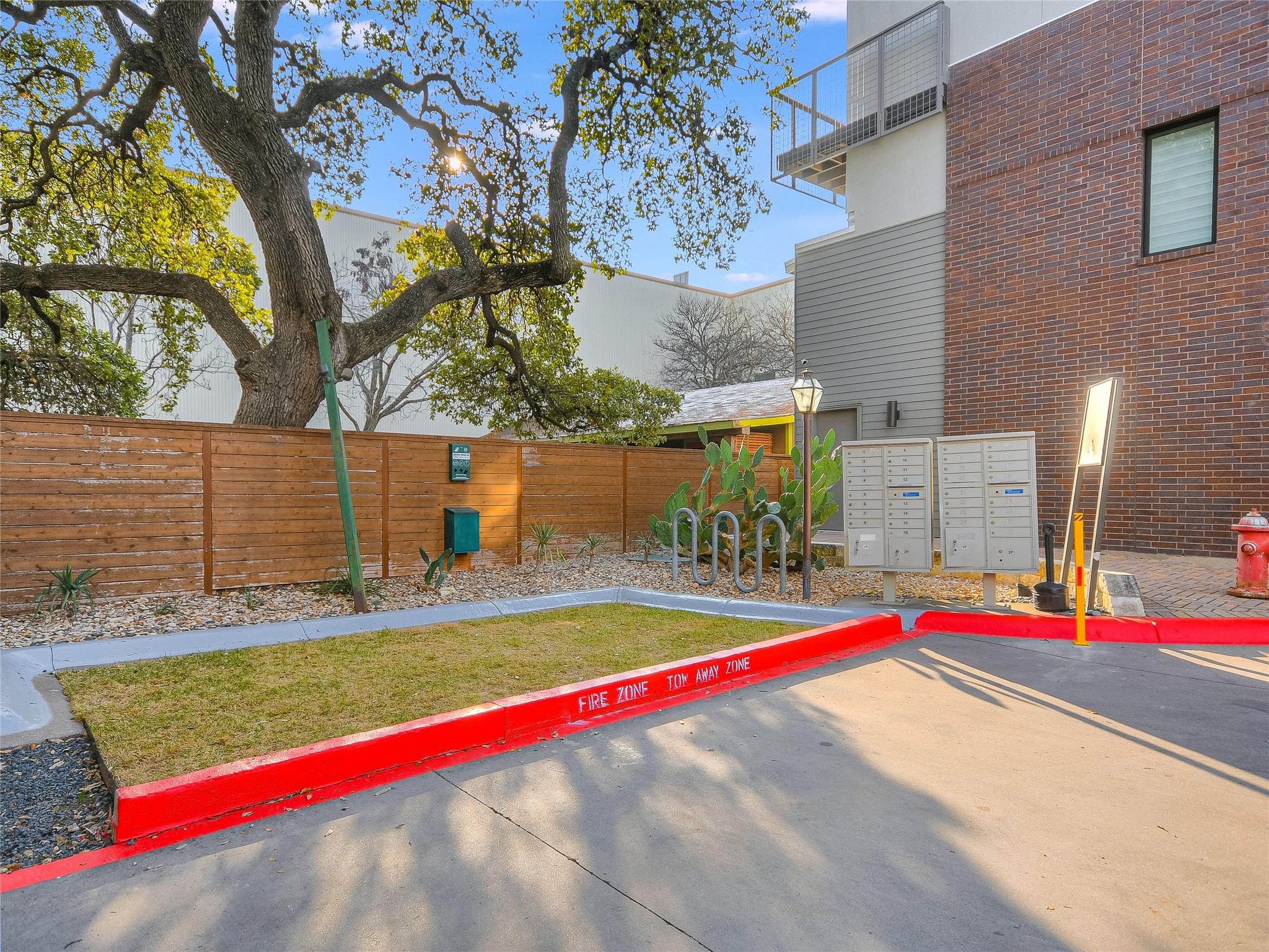 1702 S Lamar Blvd # 22, Austin, TX 78704