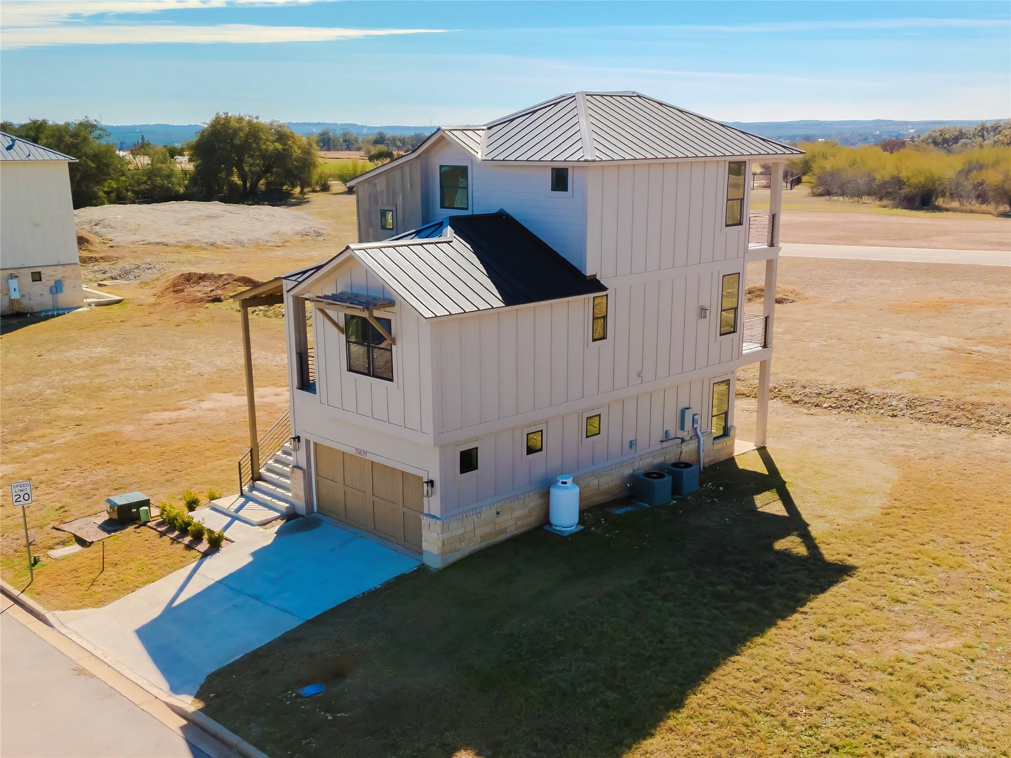 25829 Case Ln # 8, Spicewood, TX 78669