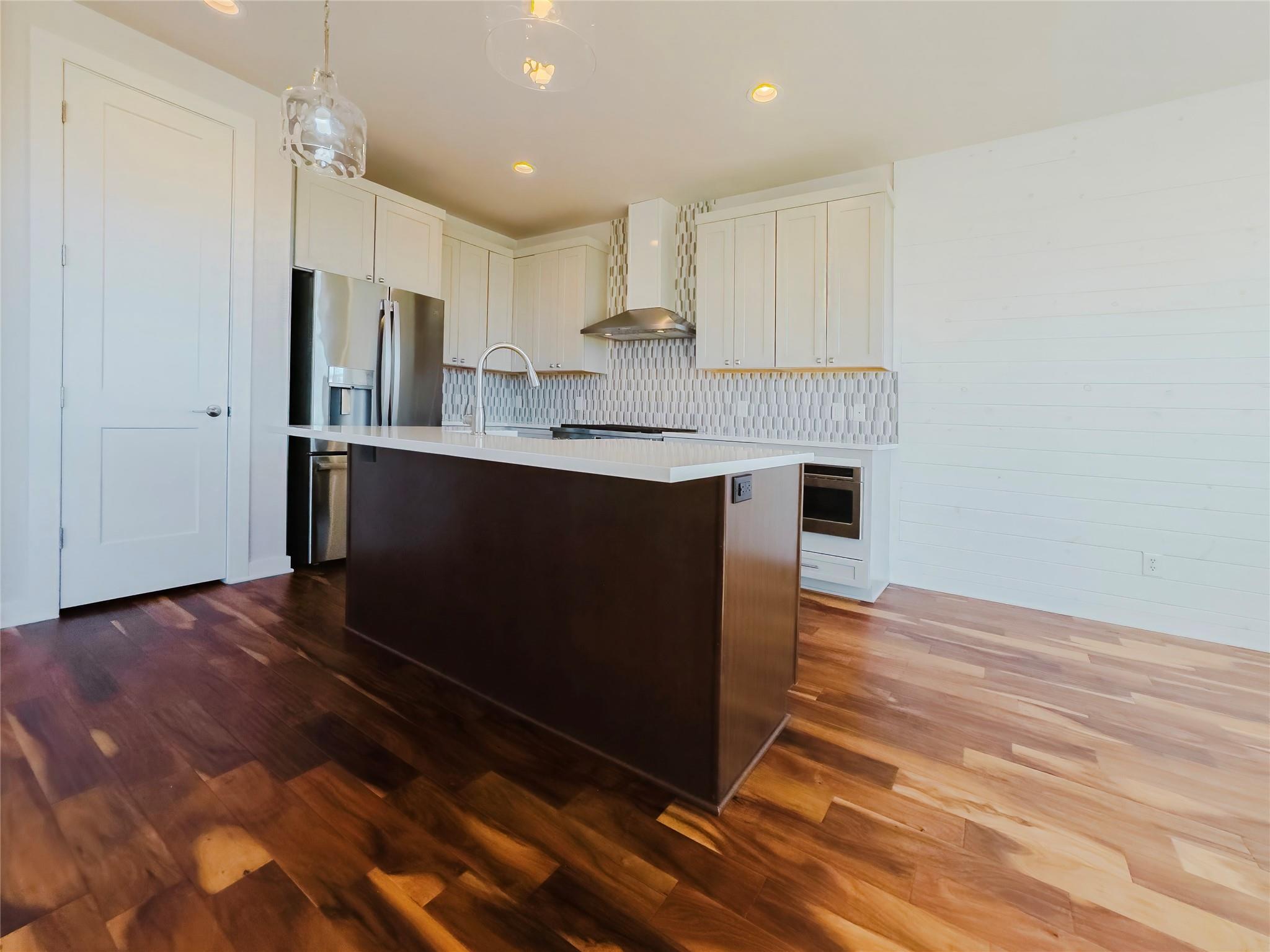 25829 Case Ln # 8, Spicewood, TX 78669