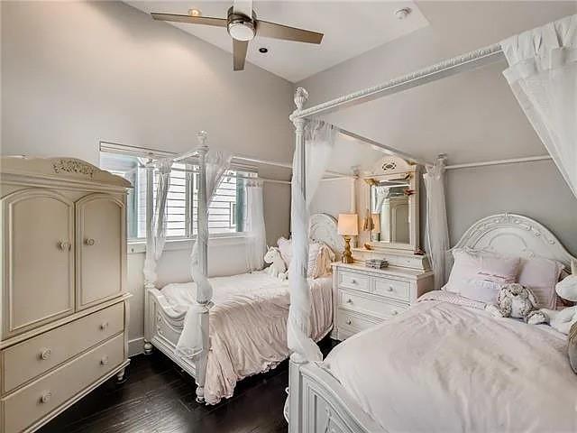 402 W 51st St # B, Austin, TX 78751