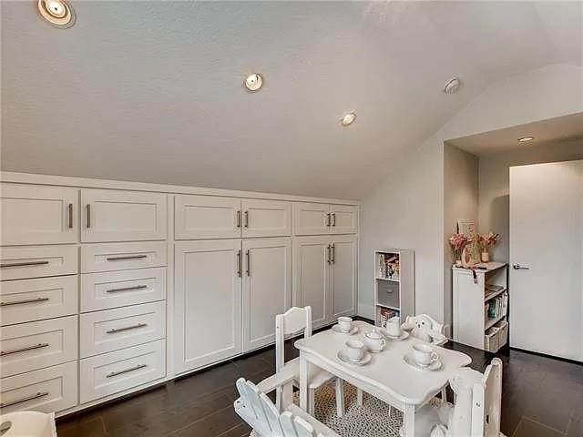 402 W 51st St # B, Austin, TX 78751