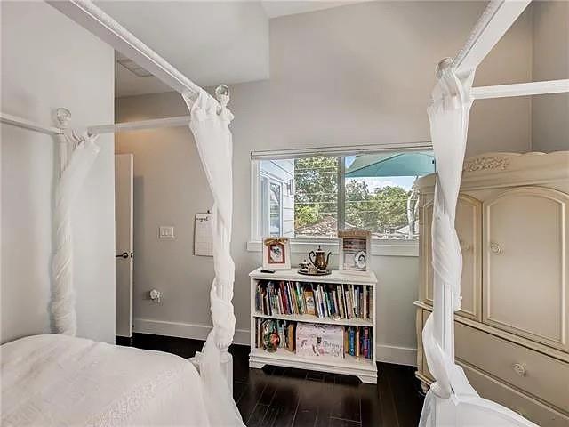 402 W 51st St # B, Austin, TX 78751