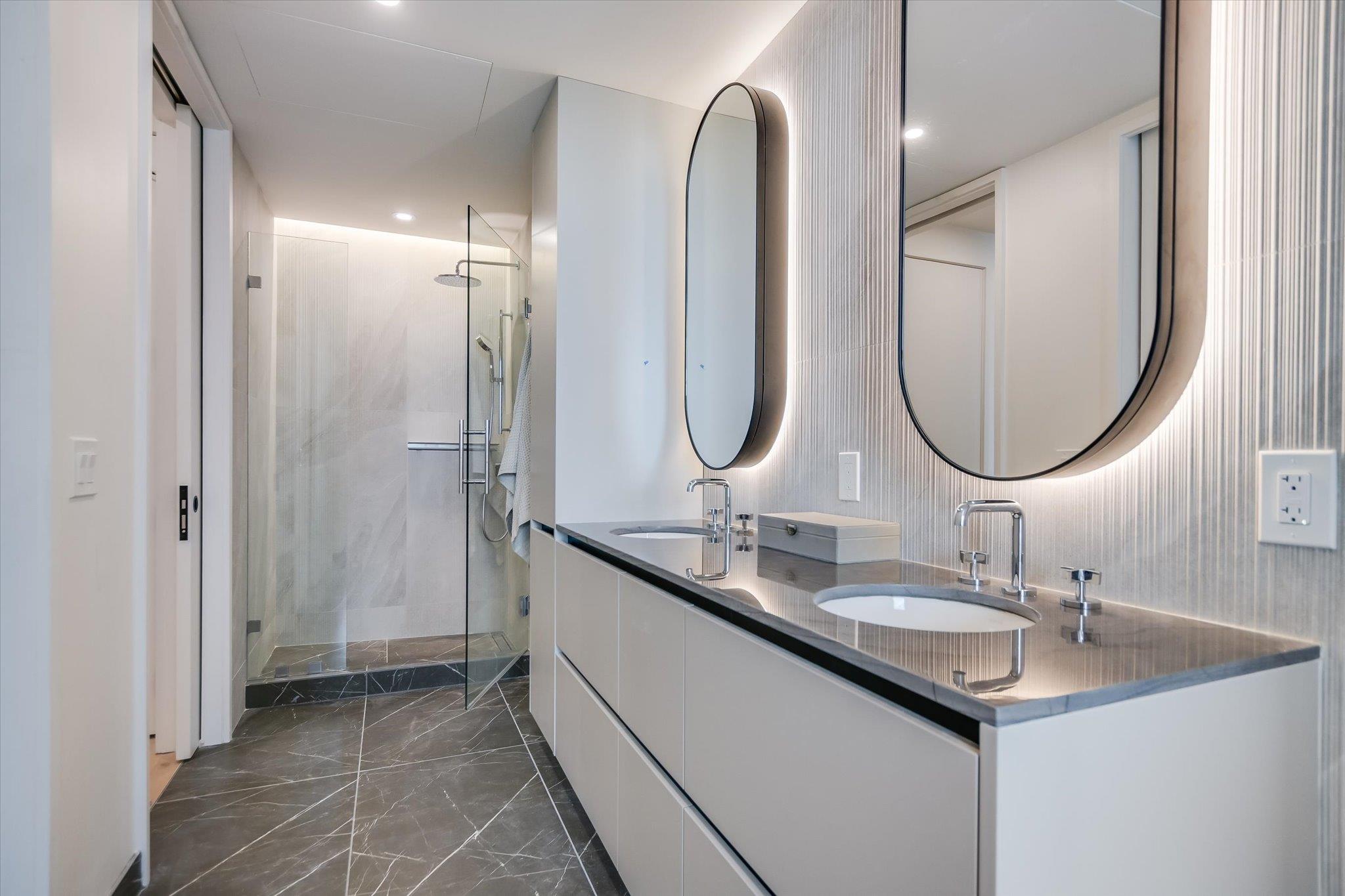 610 Davis St # 1811, Austin, TX 78701