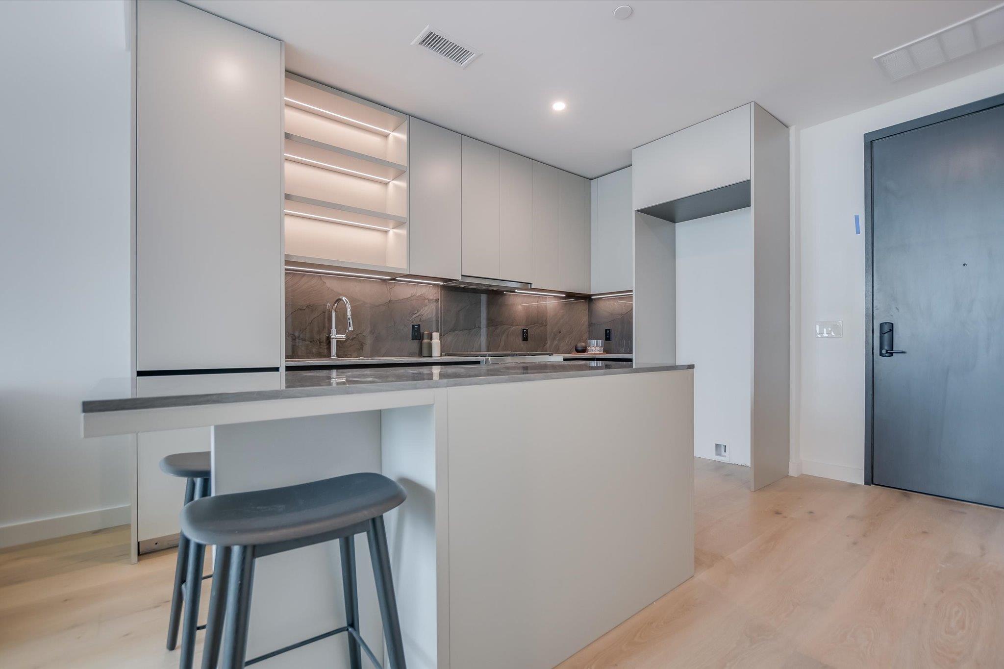 610 Davis St # 1811, Austin, TX 78701