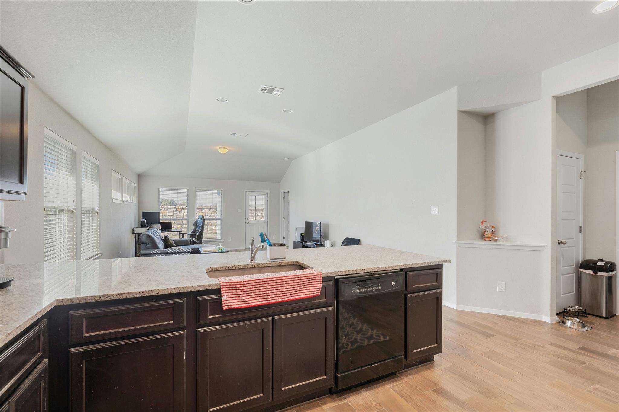 7920 Castelardo Pl # 50, Round Rock, TX 78665