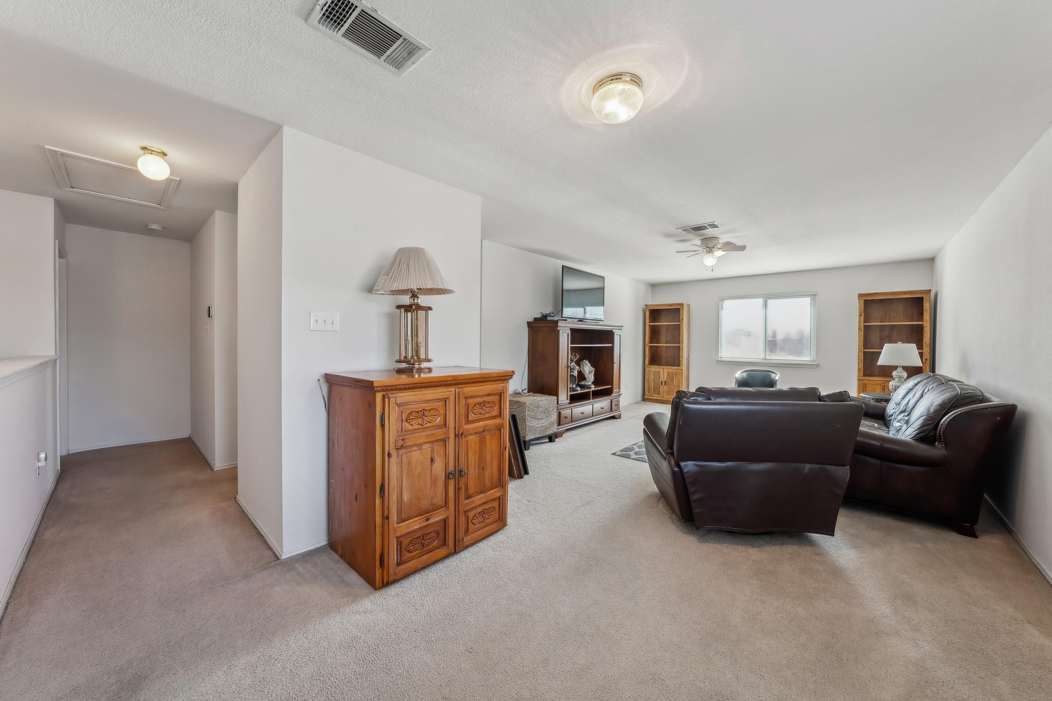 408 Glen Valley Ln, Leander, TX 78641